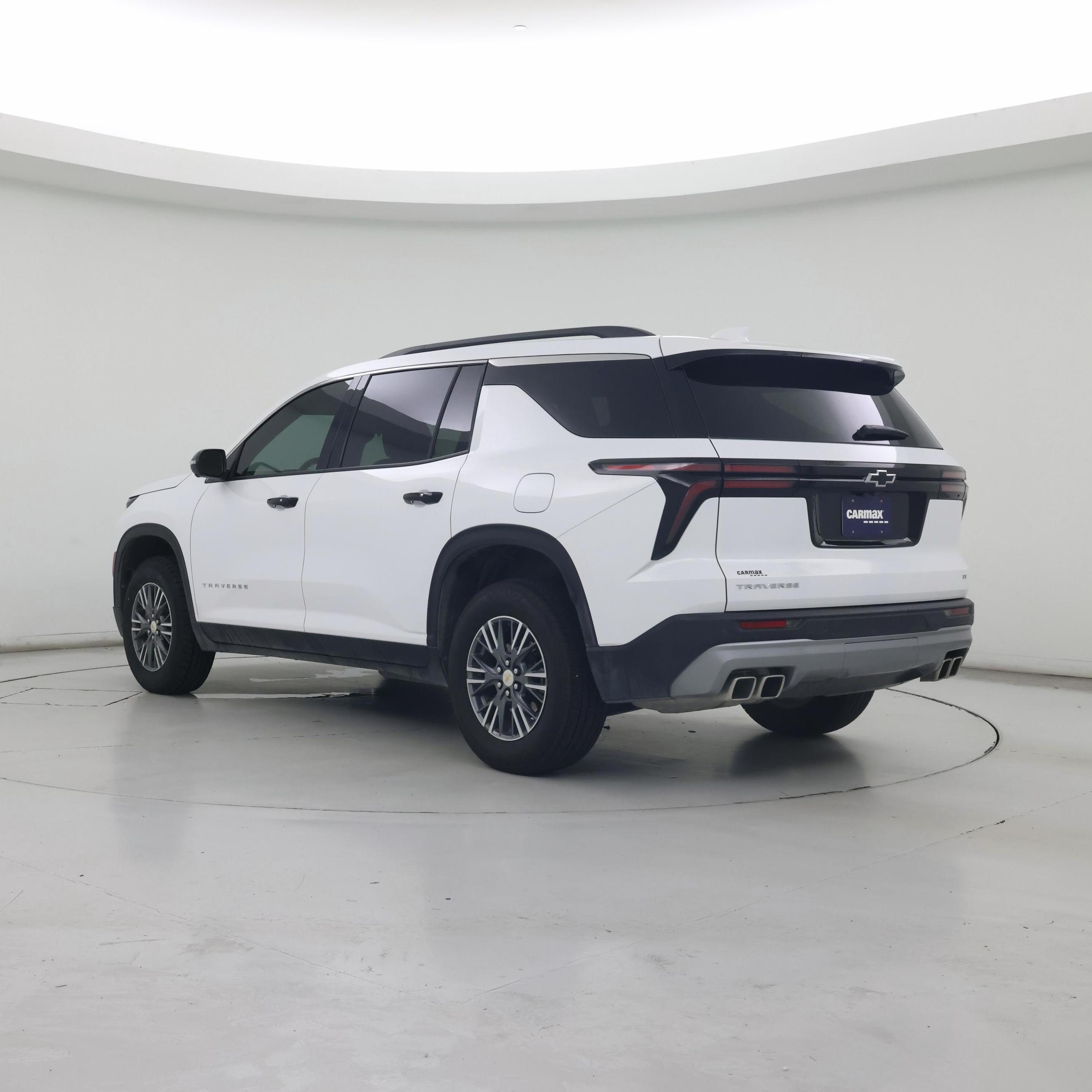 Thumbnail: 2024 Chevrolet Traverse - 2