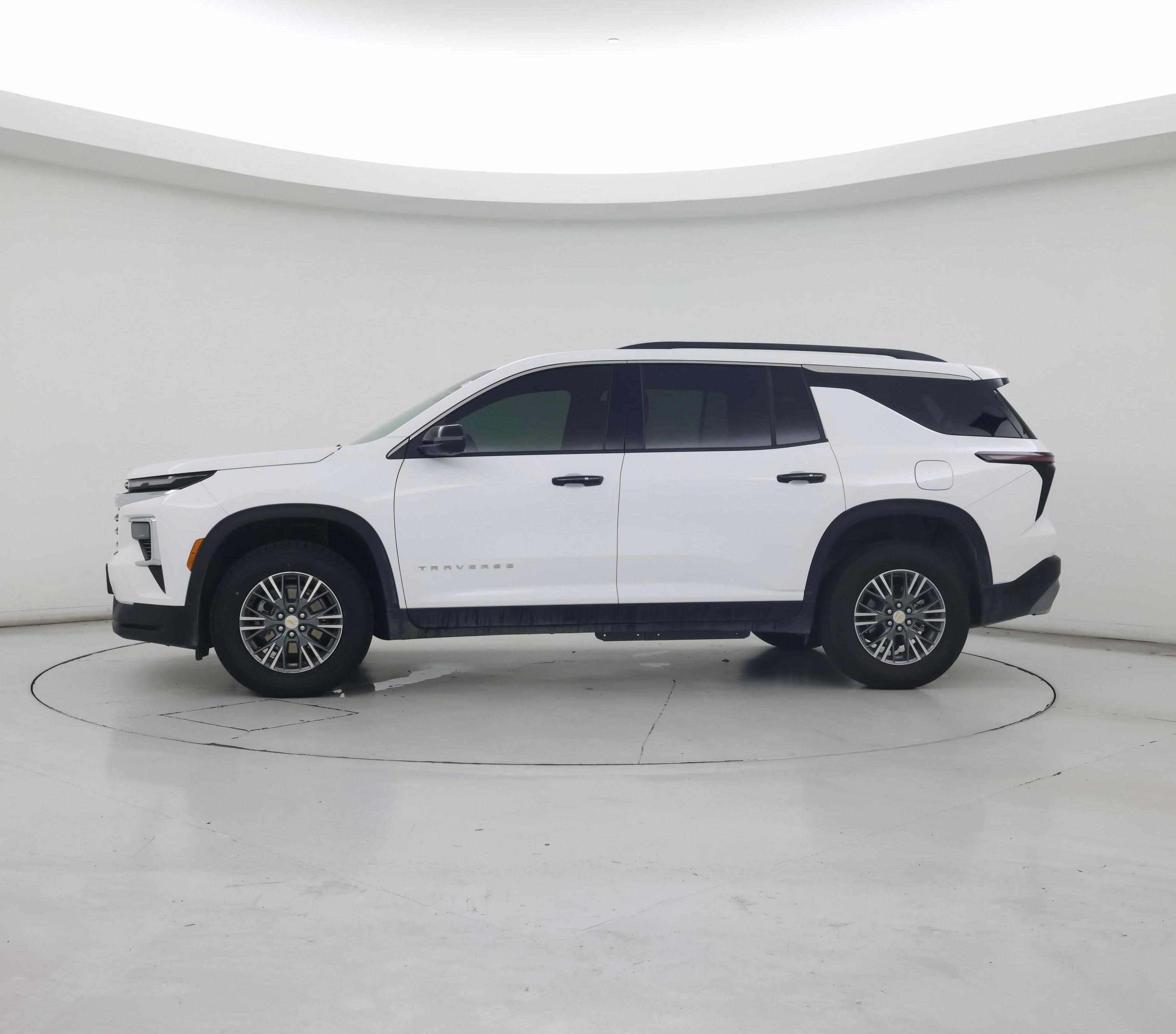 Thumbnail: 2024 Chevrolet Traverse - 3