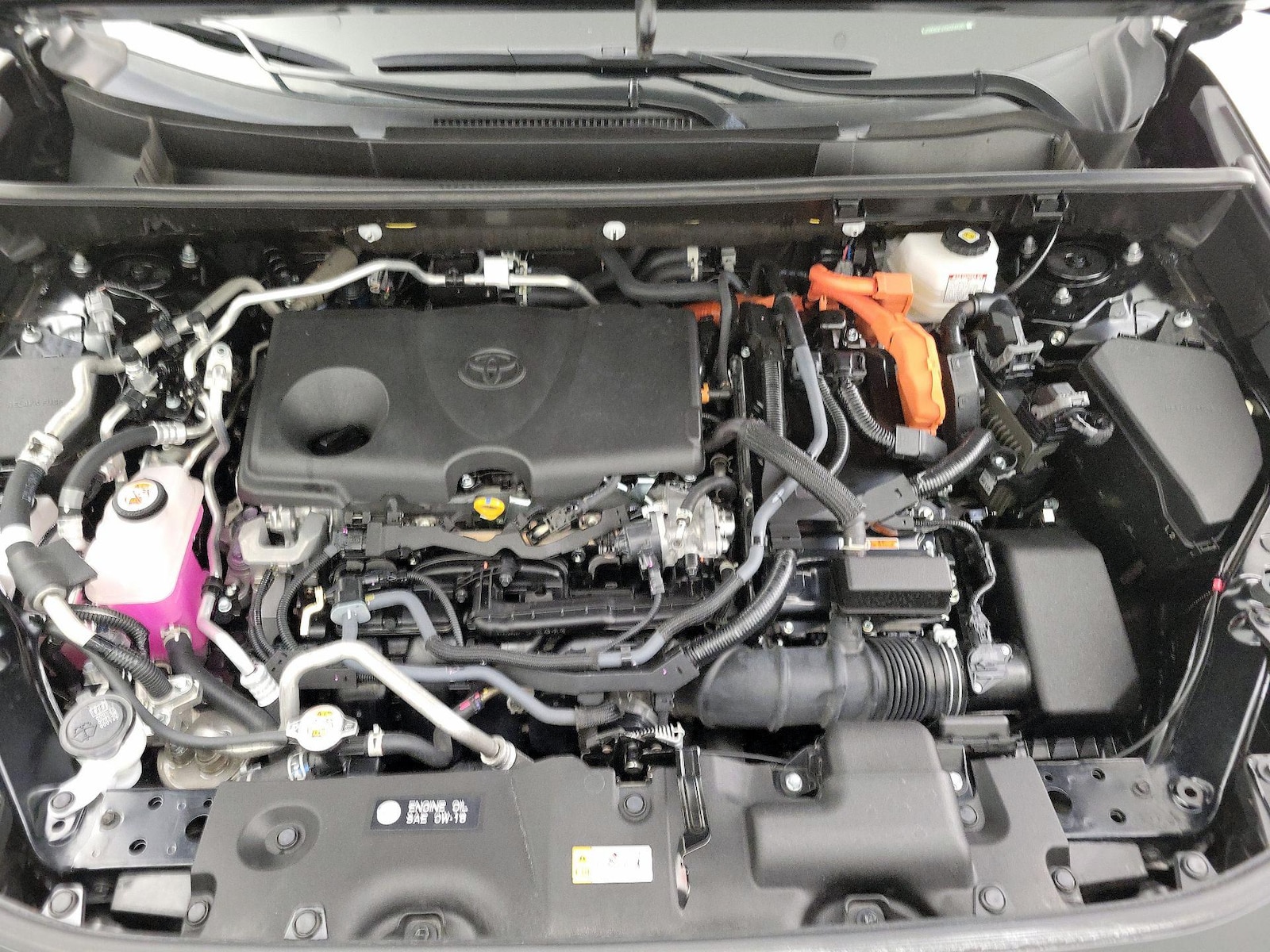 2025 Toyota RAV4 SE - Photo 22