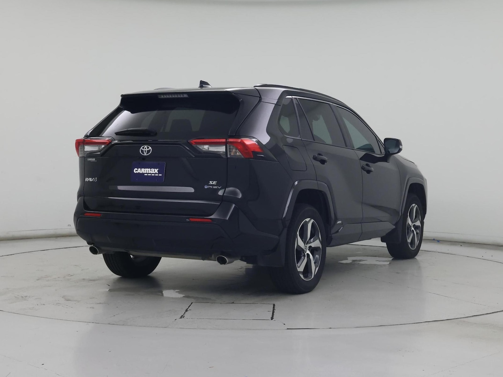 2025 Toyota RAV4 SE - Photo 9