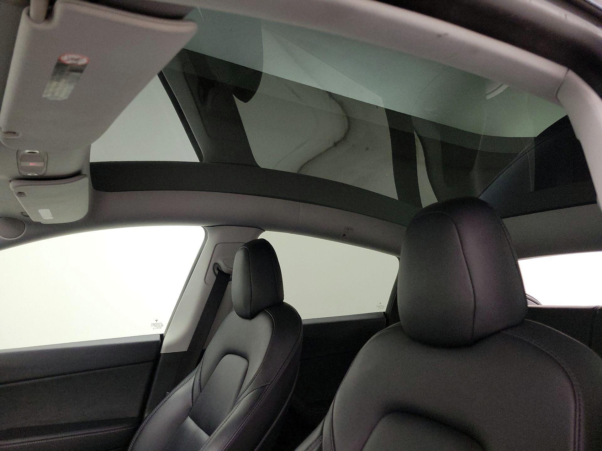 Thumbnail: 2021 Tesla Model Y - 19