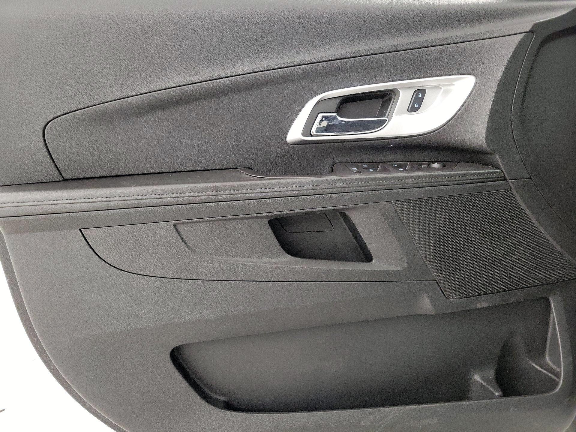 Thumbnail: 2016 Chevrolet Equinox - 12