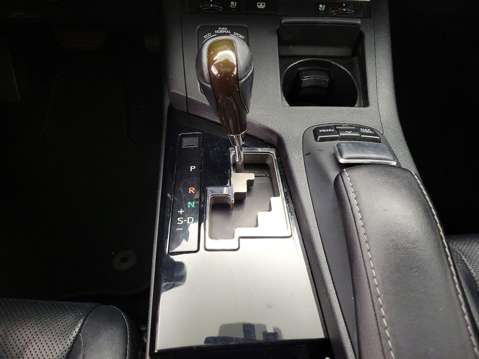 2014 Lexus ES 350 - Photo 18