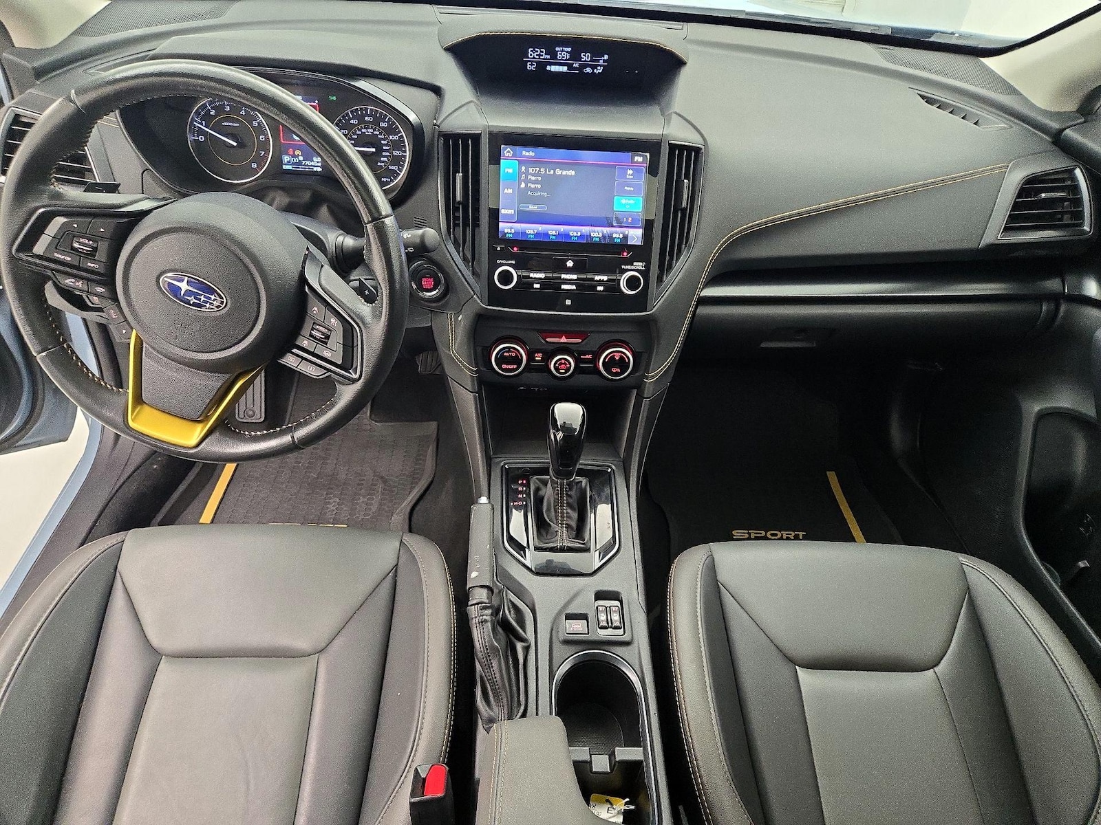 Apple CarPlay® & Android Auto™