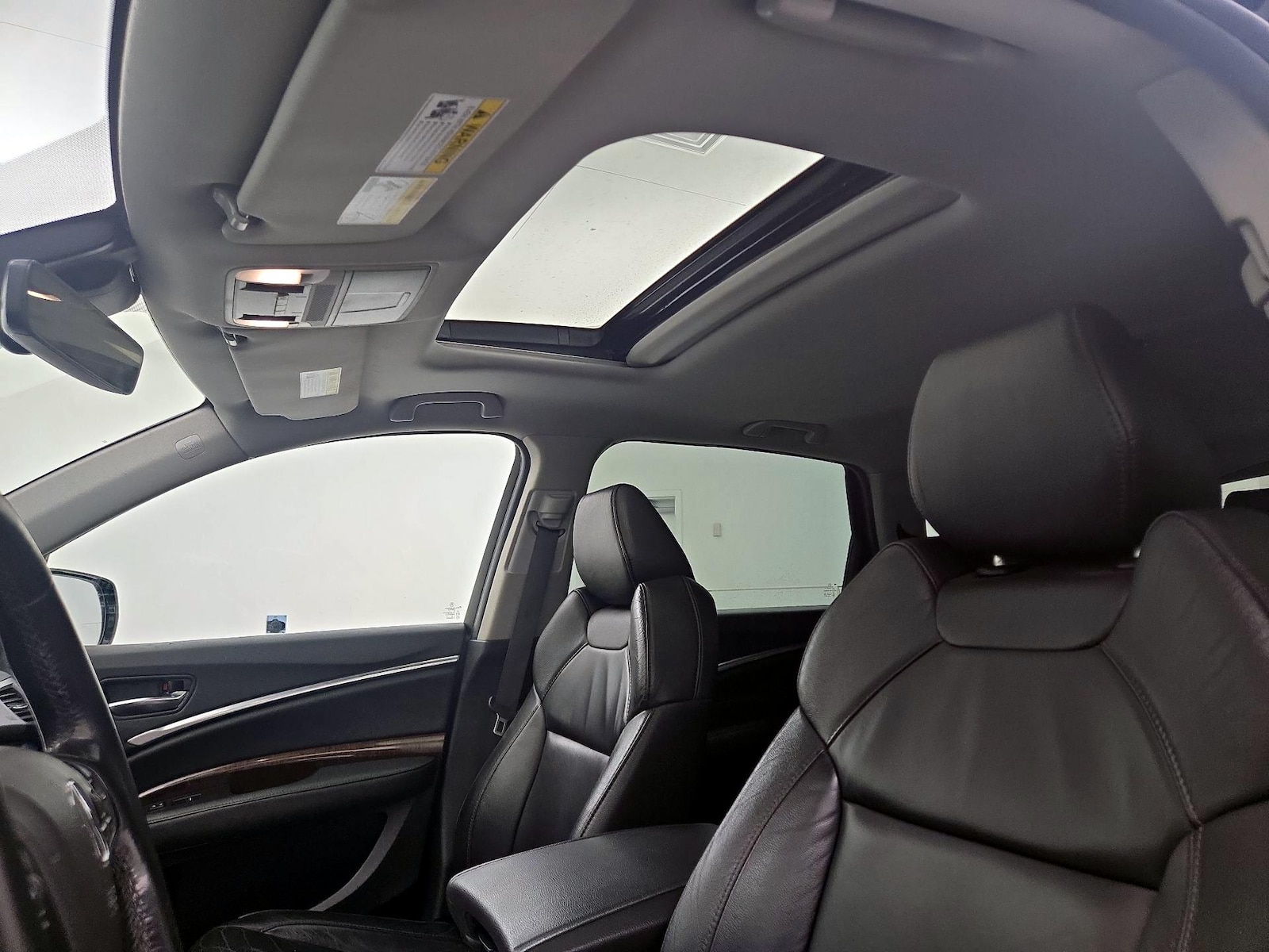Sunroof(s) & Overhead Airbags