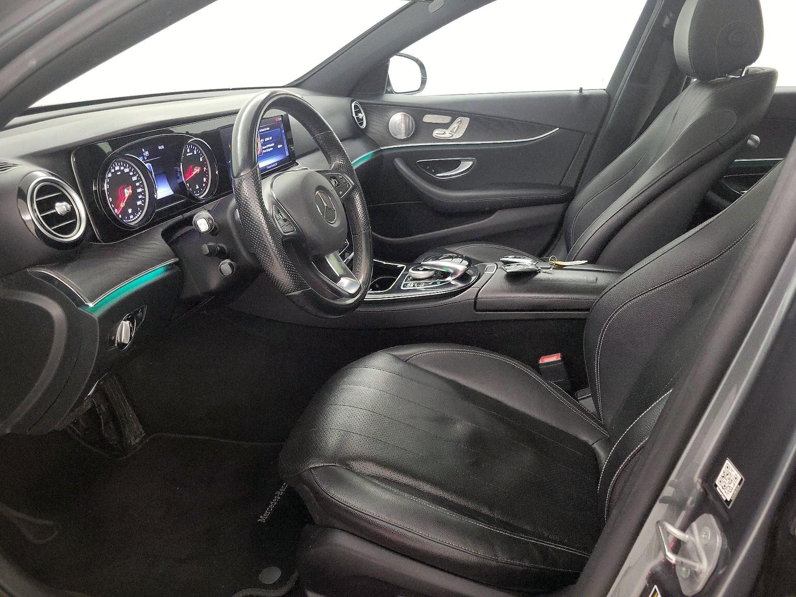 Power Seat(s) & A/C Seat(s)