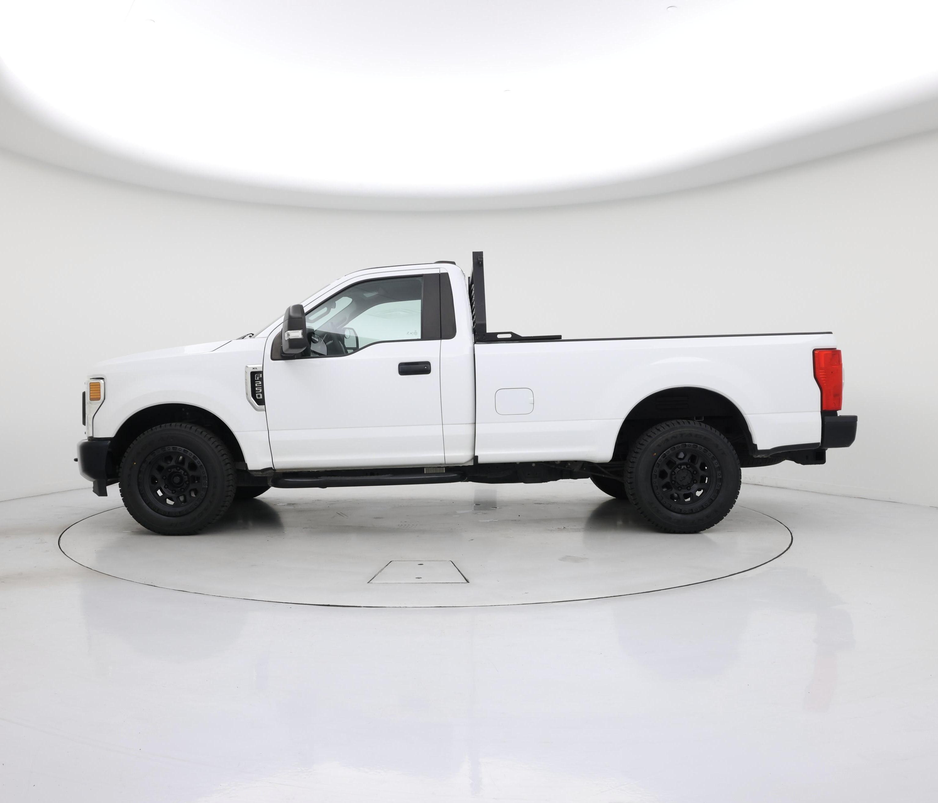 Thumbnail: 2022 Ford F-250 - 3