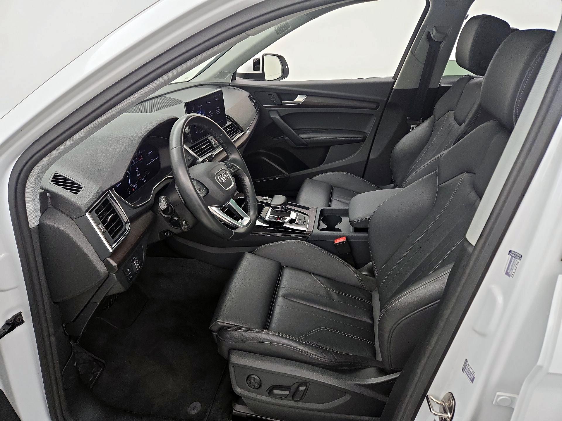 Thumbnail: 2024 Audi Q5 - 11