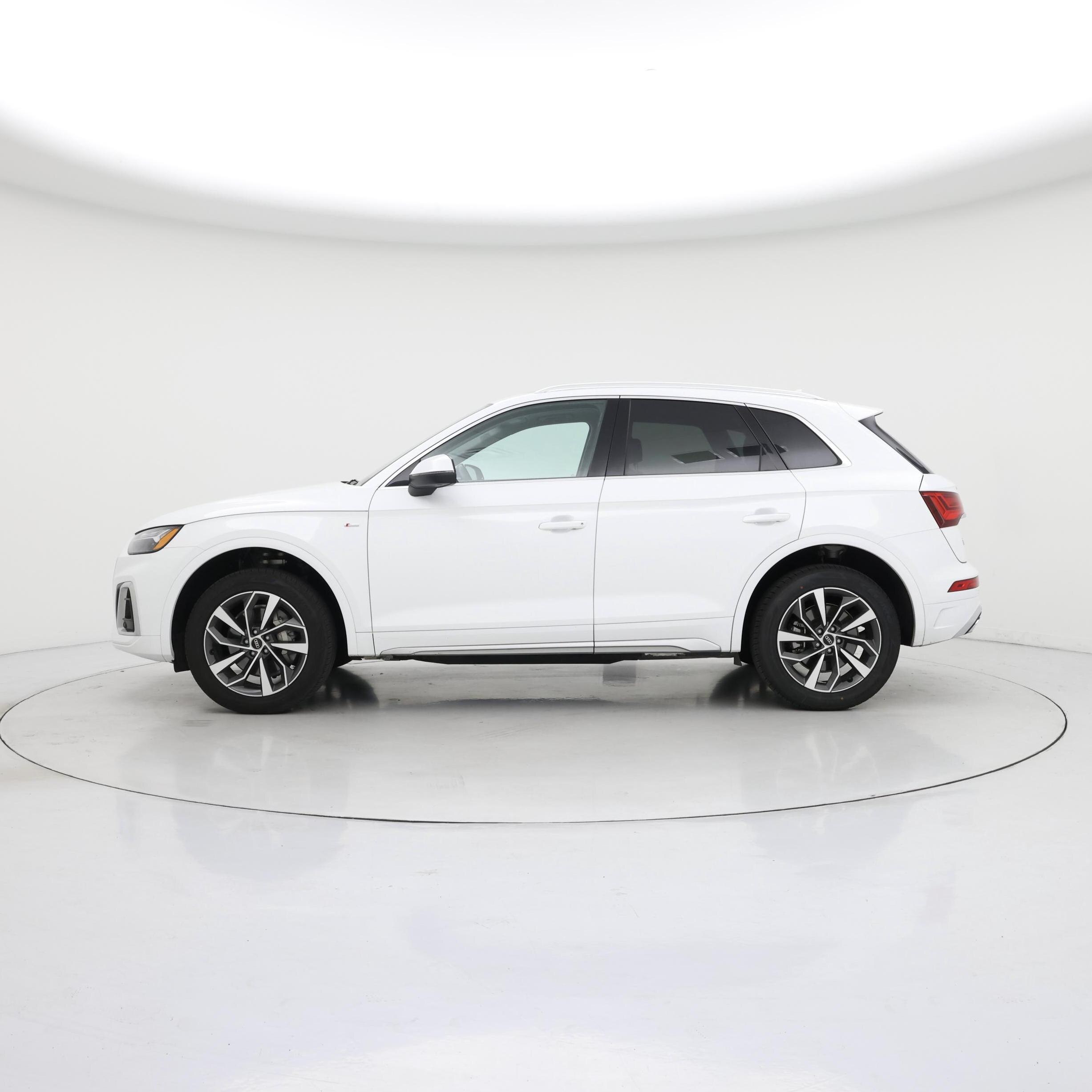 Thumbnail: 2024 Audi Q5 - 3
