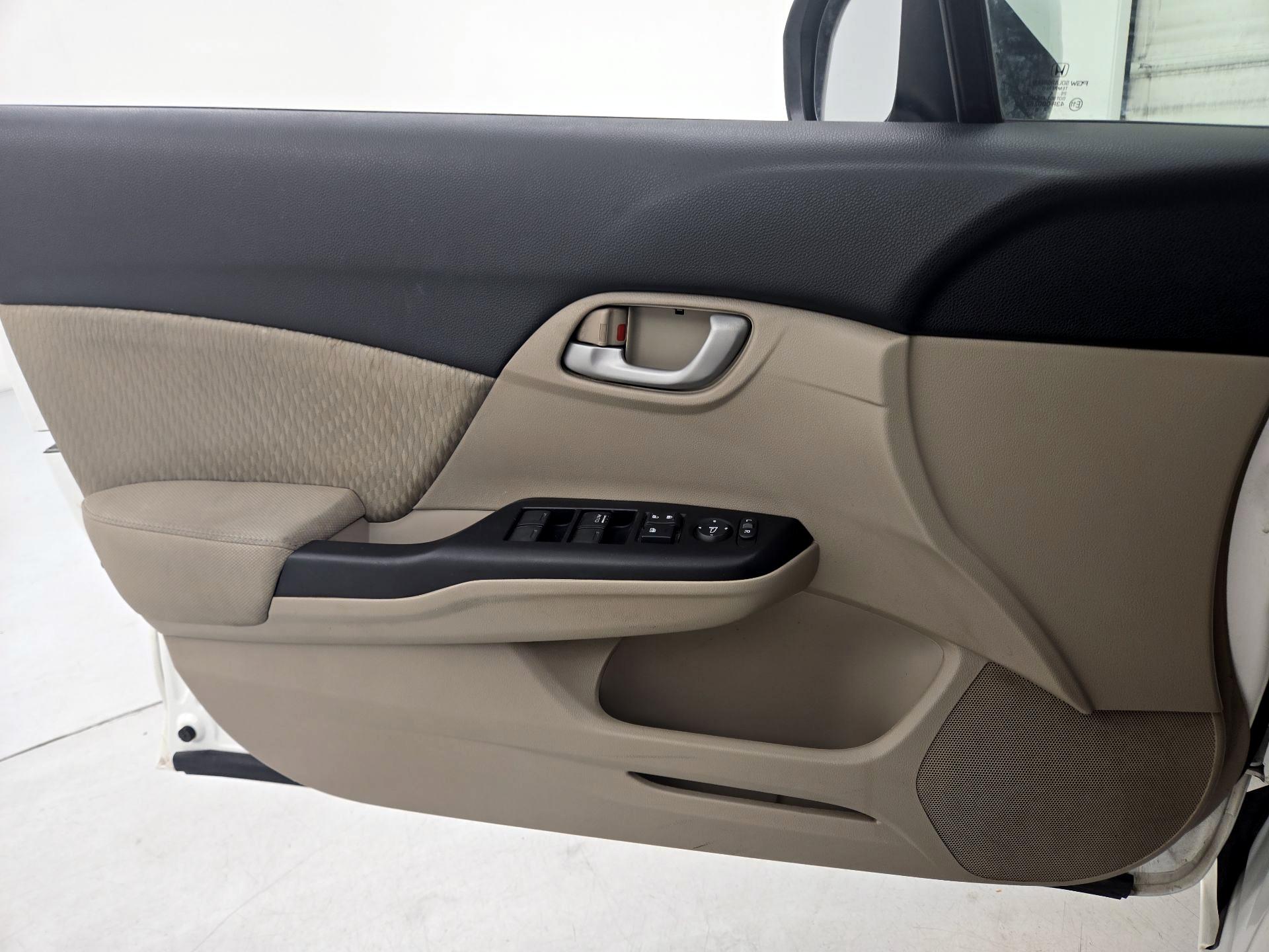 Thumbnail: 2015 Honda Civic - 12