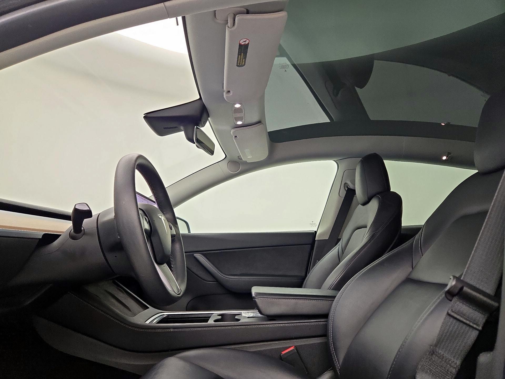 Thumbnail: 2022 Tesla Model Y - 18