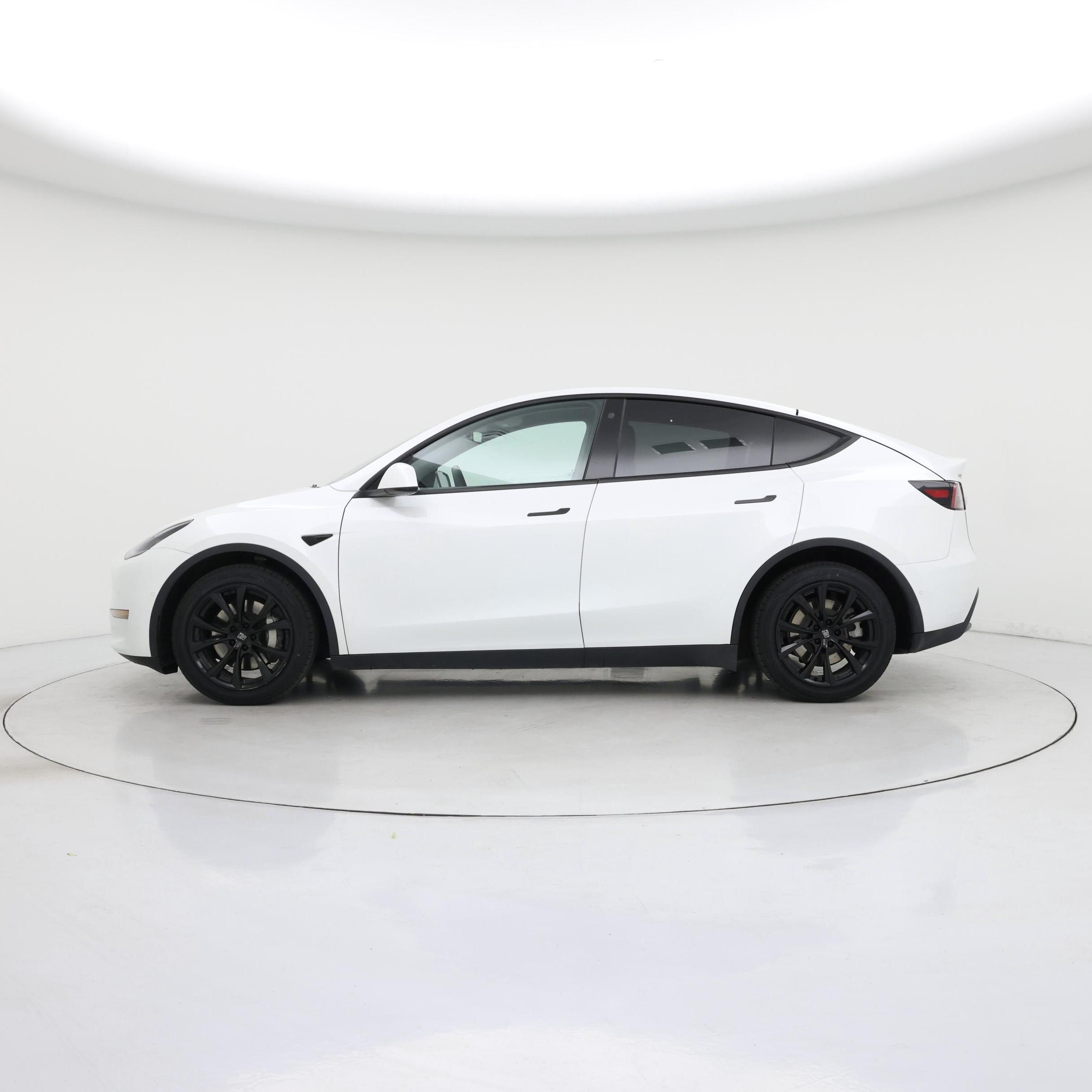 Thumbnail: 2022 Tesla Model Y - 3