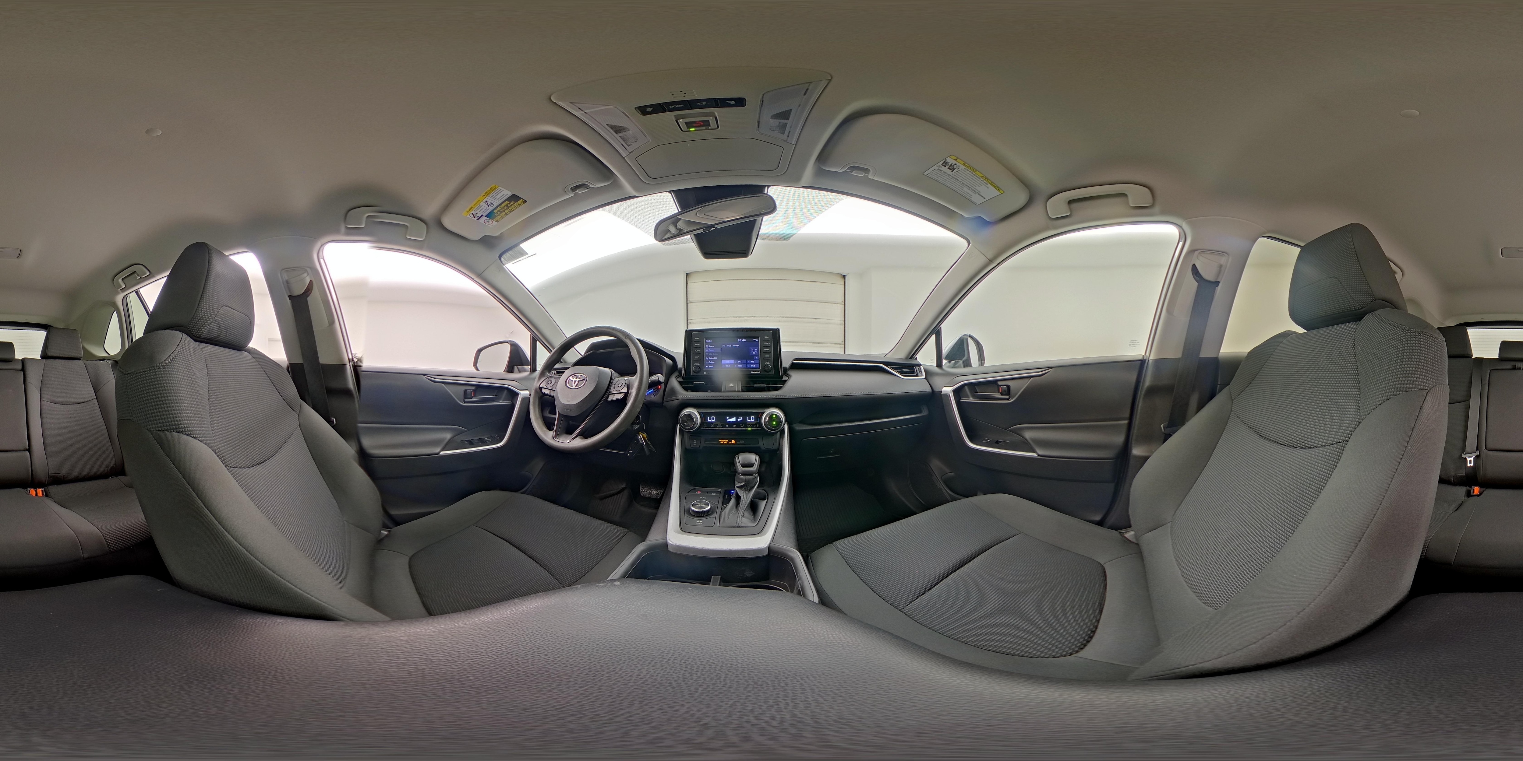 2022 Toyota RAV4 LE - Photo 25