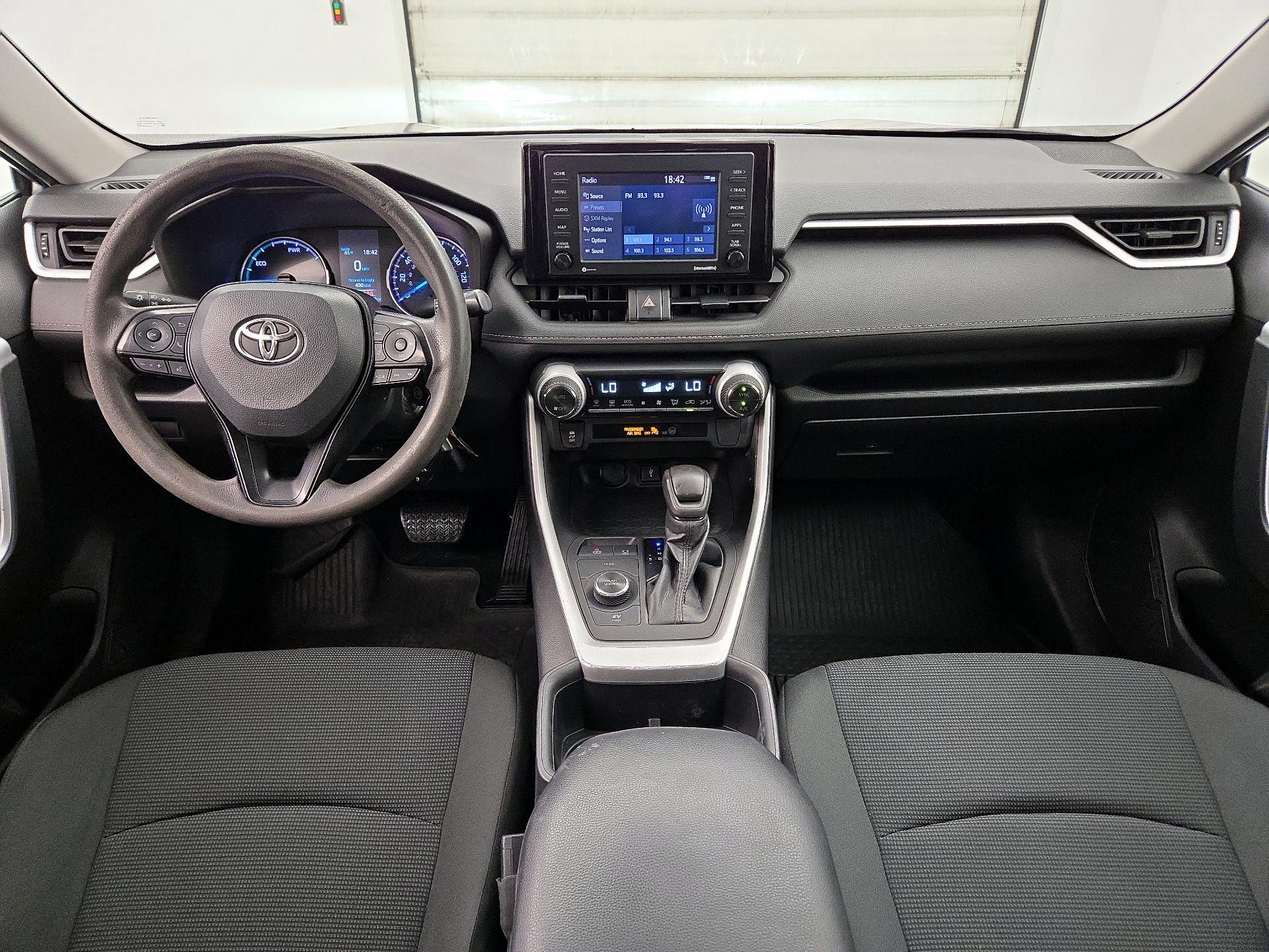 Thumbnail: 2022 Toyota RAV4 - 9
