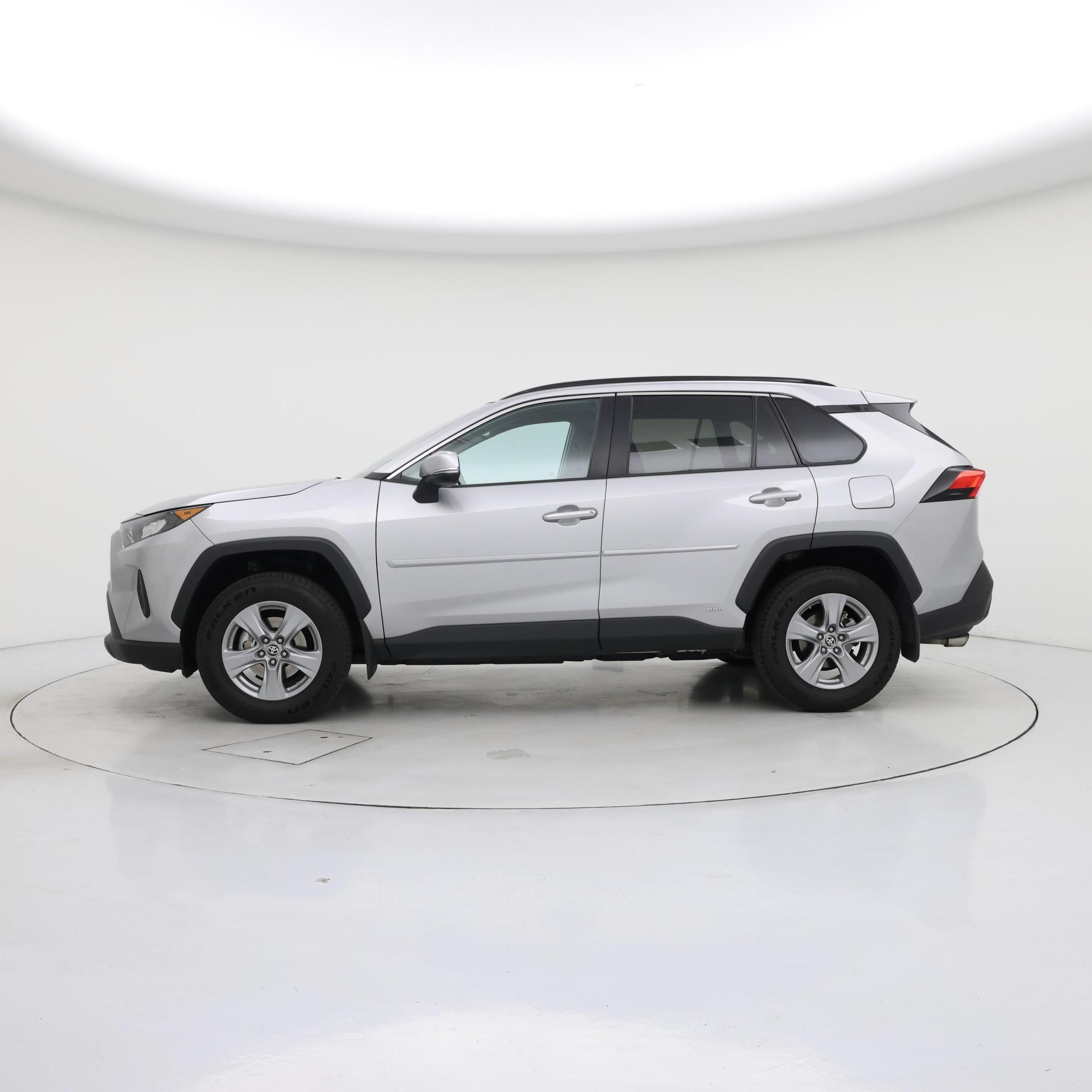 Thumbnail: 2022 Toyota RAV4 - 3