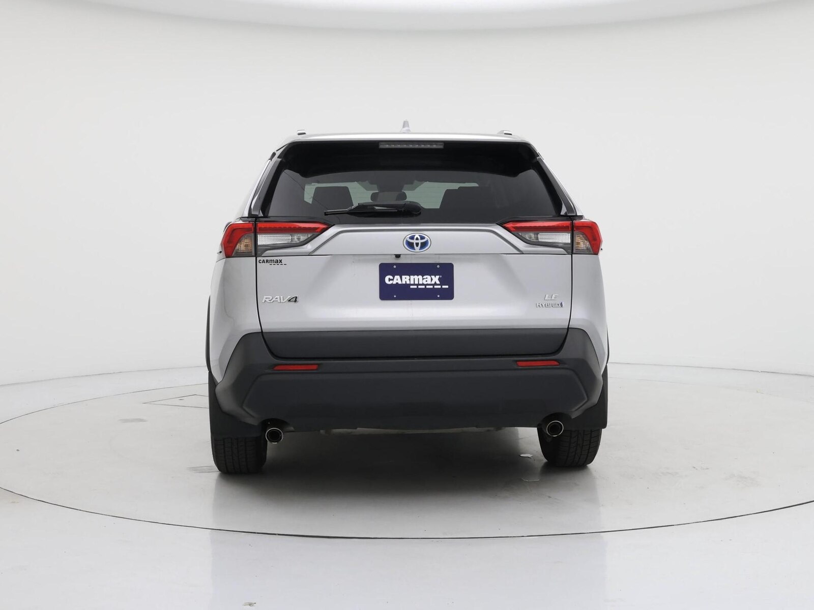 2022 Toyota RAV4 LE - Photo 7