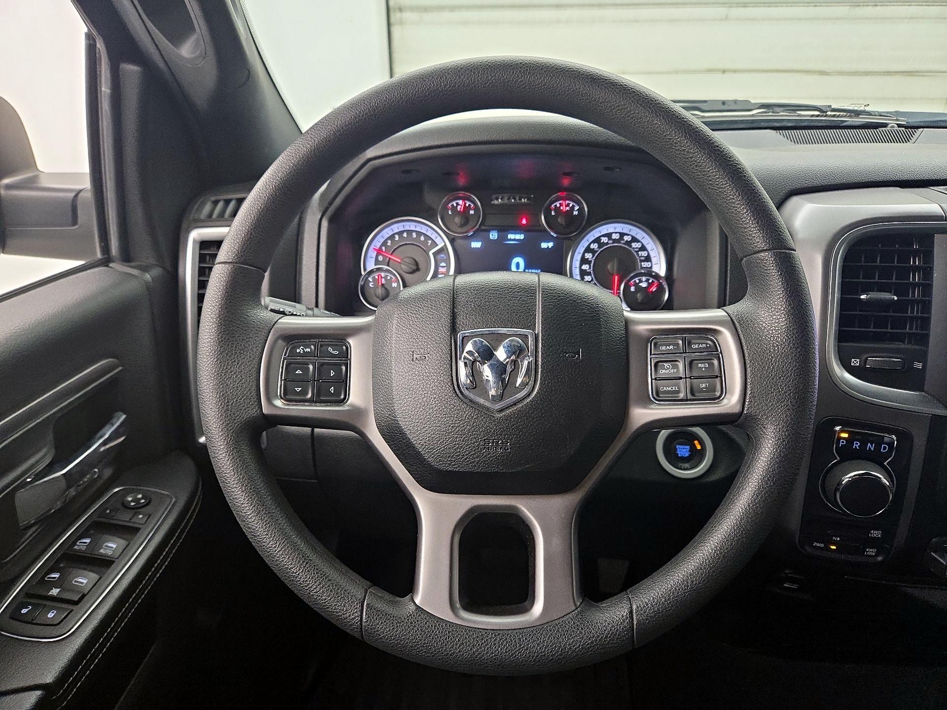 Thumbnail: 2022 RAM 1500 Classic - 10
