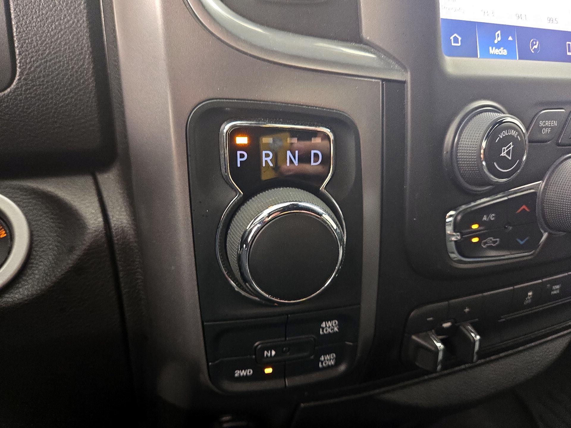 Thumbnail: 2022 RAM 1500 Classic - 17