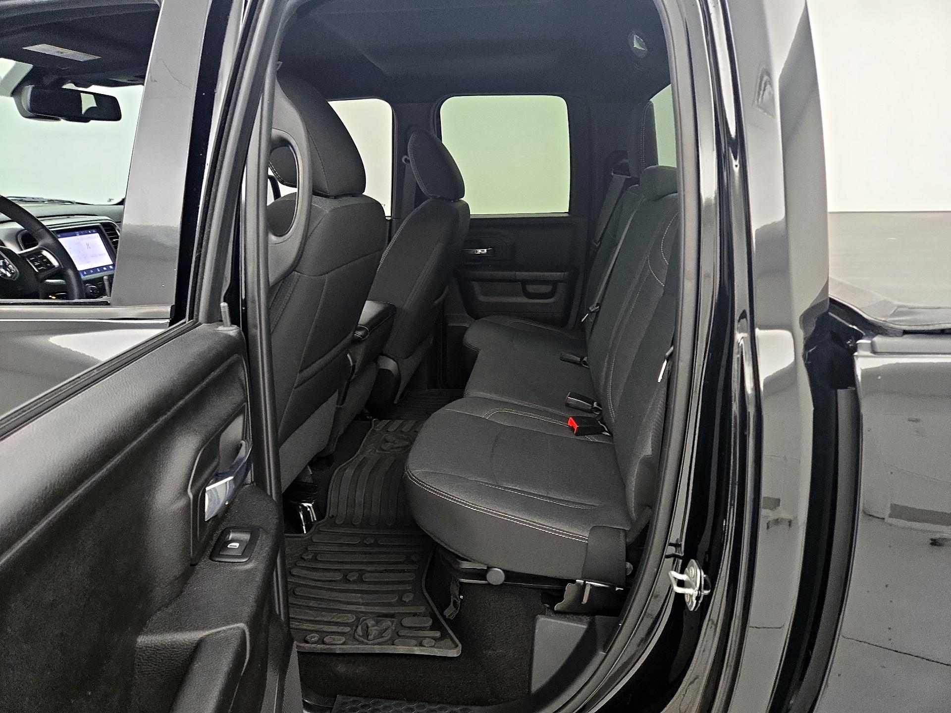 Thumbnail: 2022 RAM 1500 Classic - 19