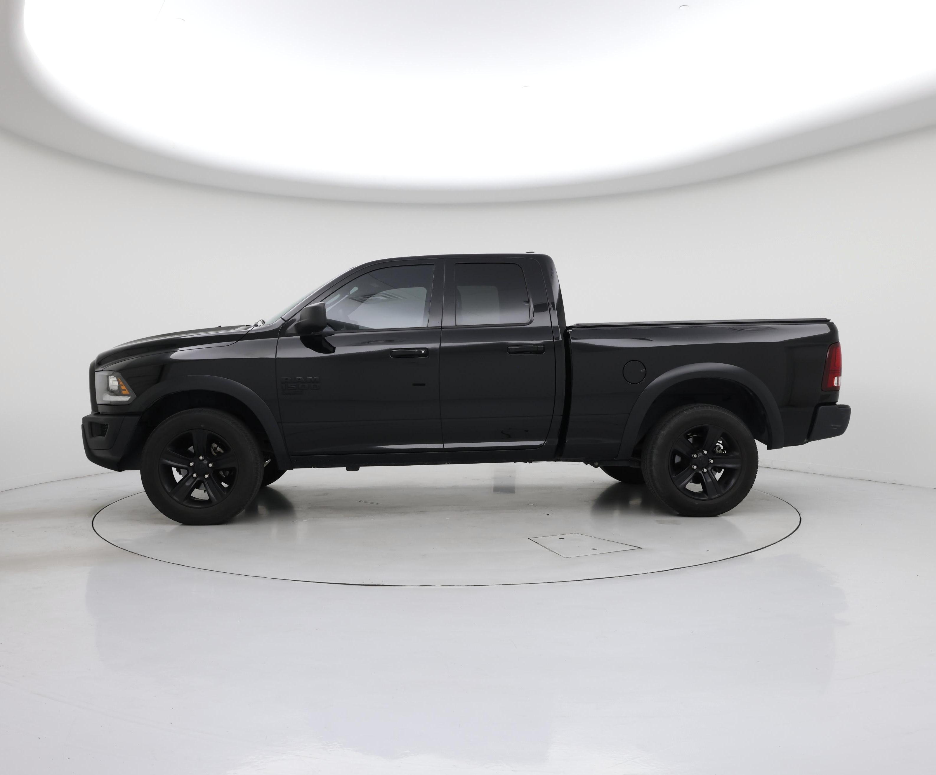 Thumbnail: 2022 RAM 1500 Classic - 3