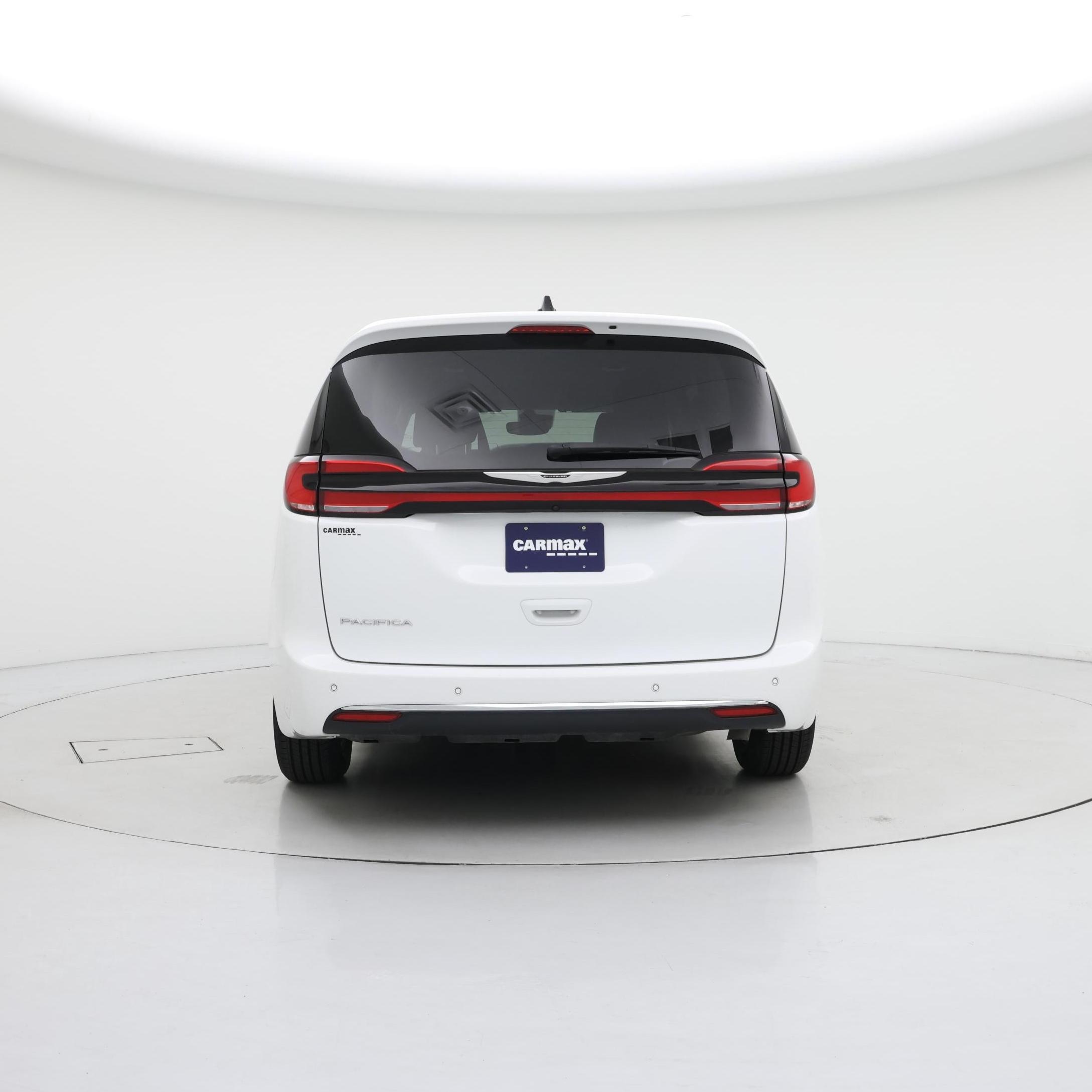 Thumbnail: 2024 Chrysler Pacifica - 6