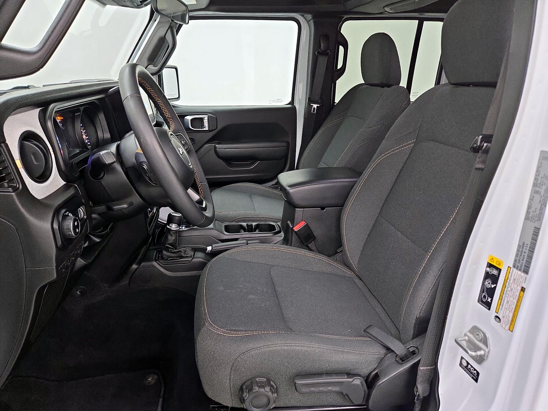 Thumbnail: 2025 Jeep Gladiator - 11