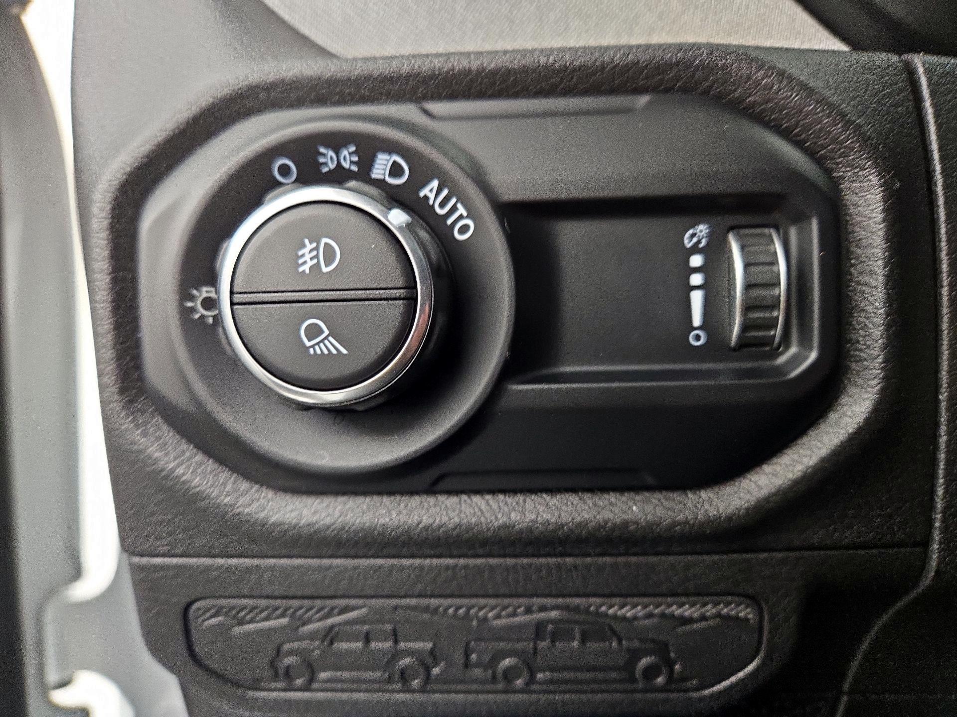 Thumbnail: 2025 Jeep Gladiator - 13