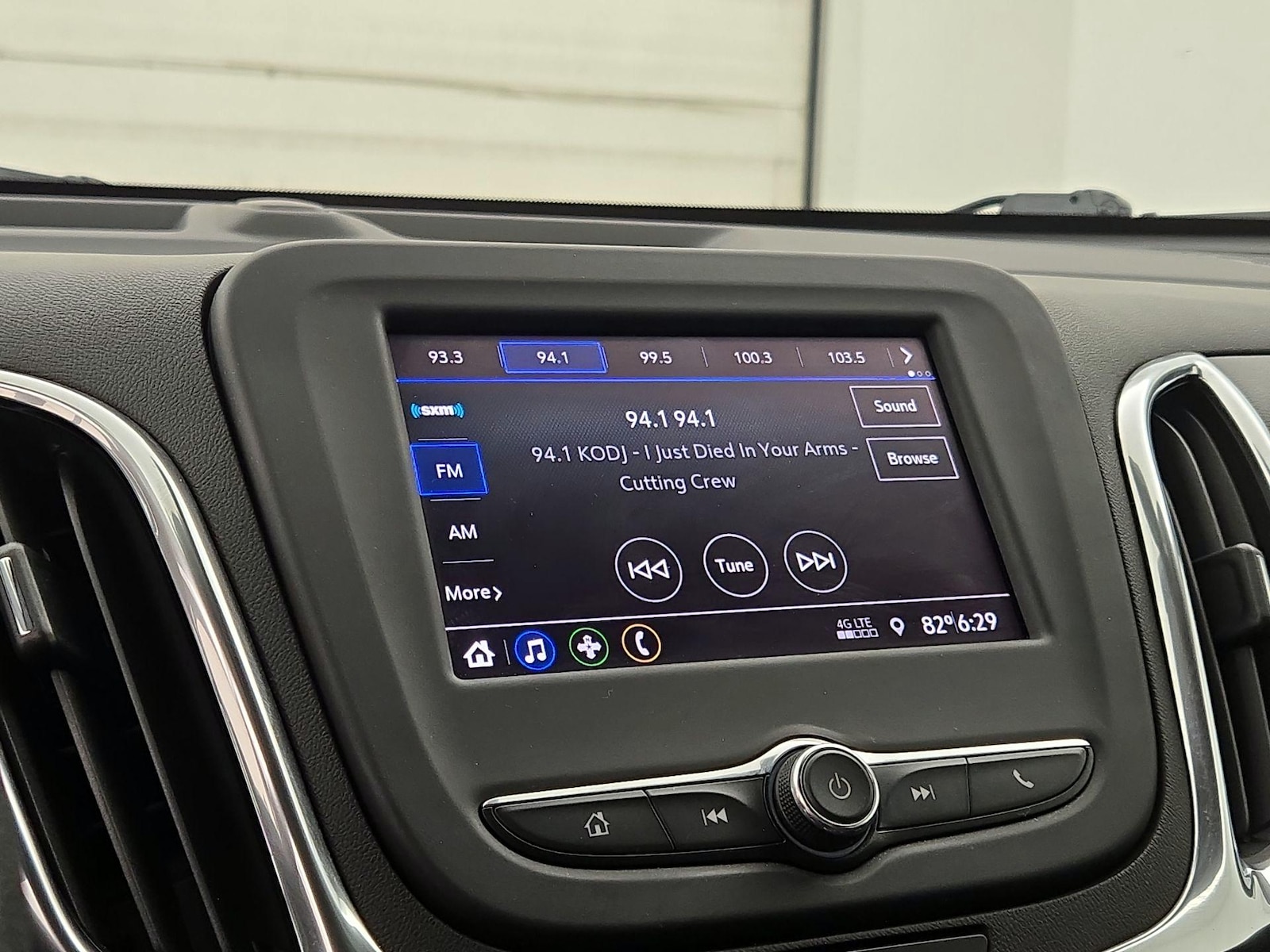 2020 Chevrolet Equinox LT - Photo 16