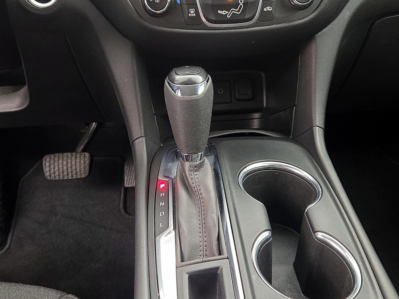 2020 Chevrolet Equinox LT - Photo 18