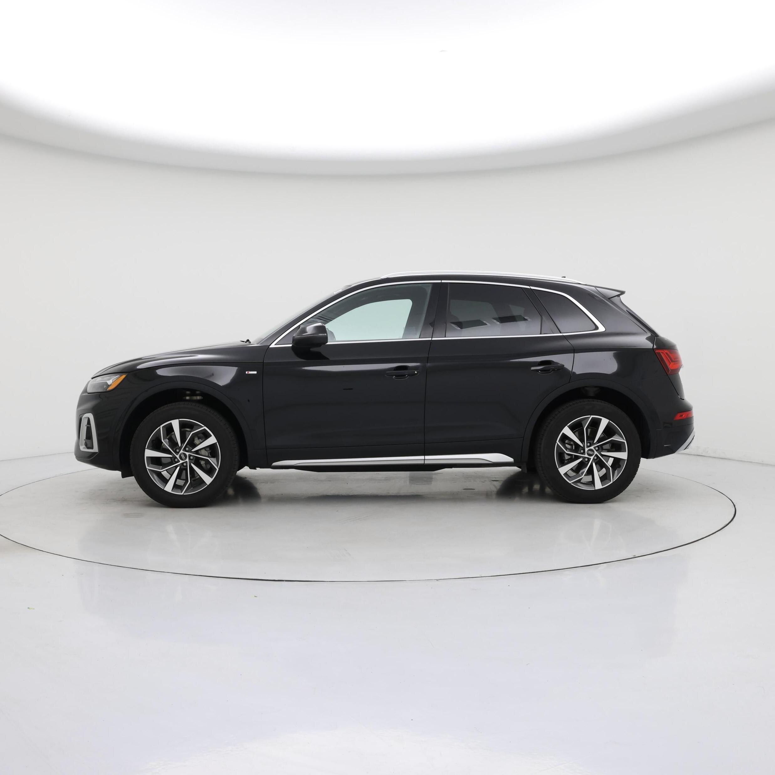Thumbnail: 2023 Audi Q5 - 3