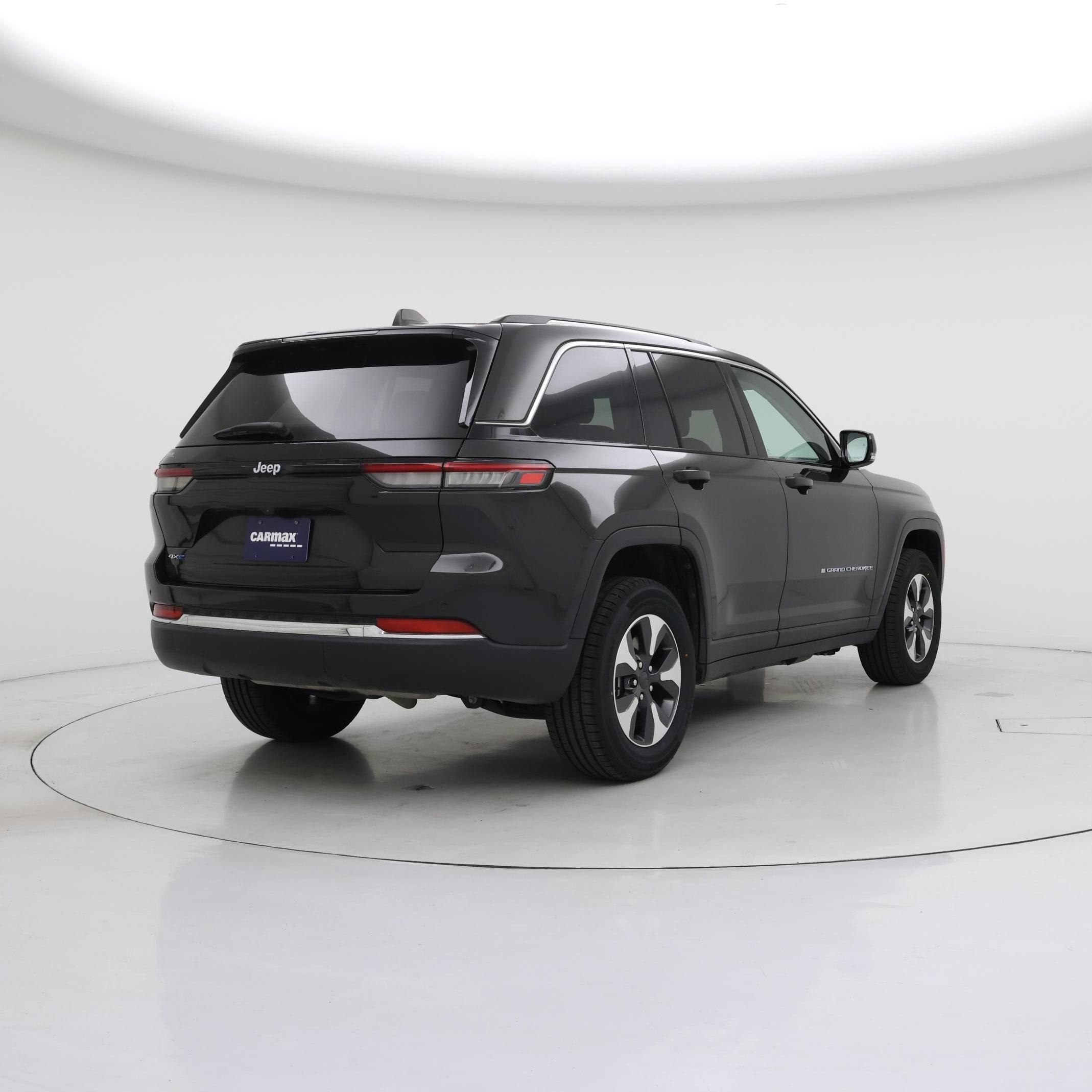 Thumbnail: 2023 Jeep Grand Cherokee - 8