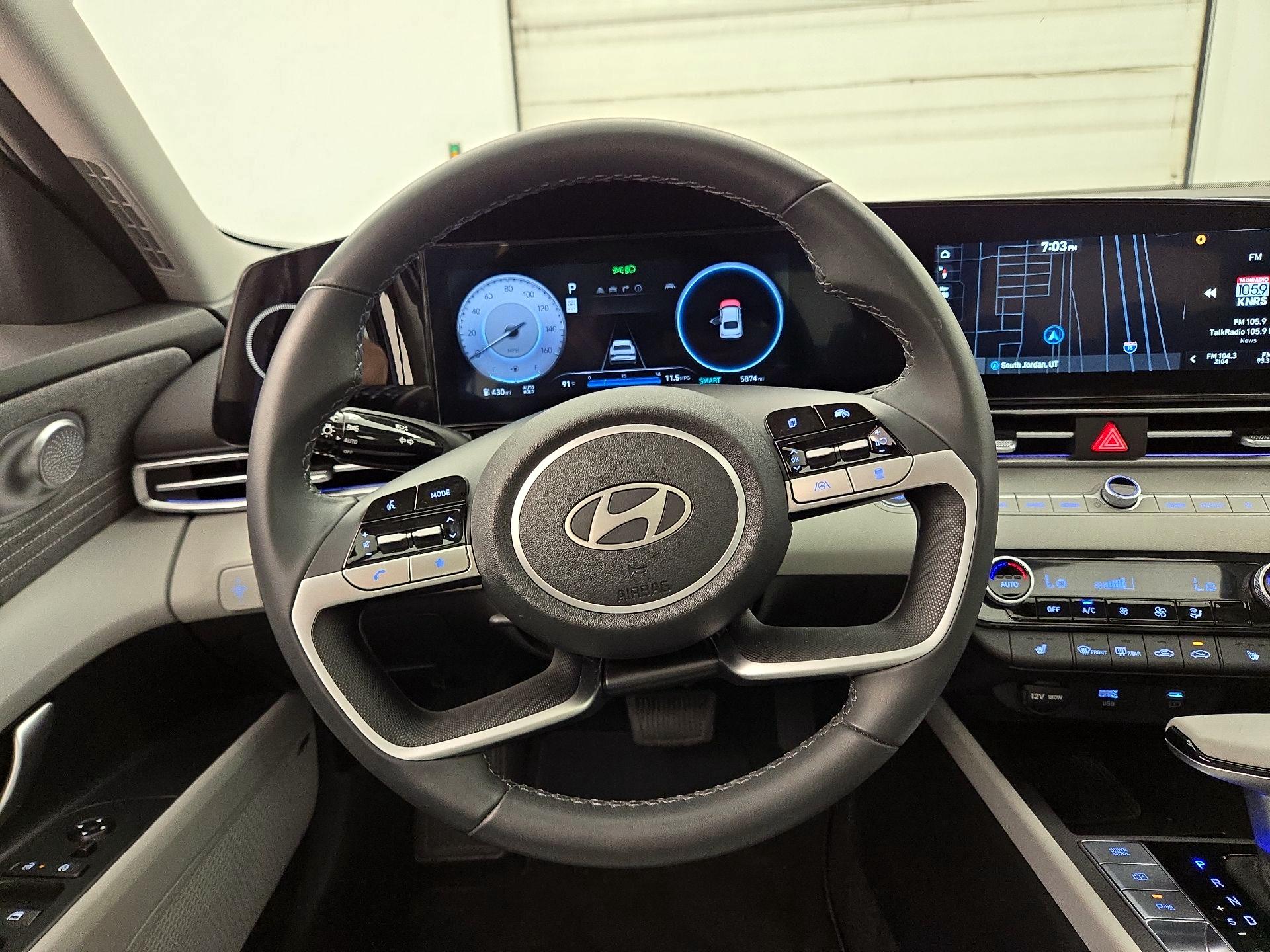 Thumbnail: 2024 Hyundai Elantra - 10