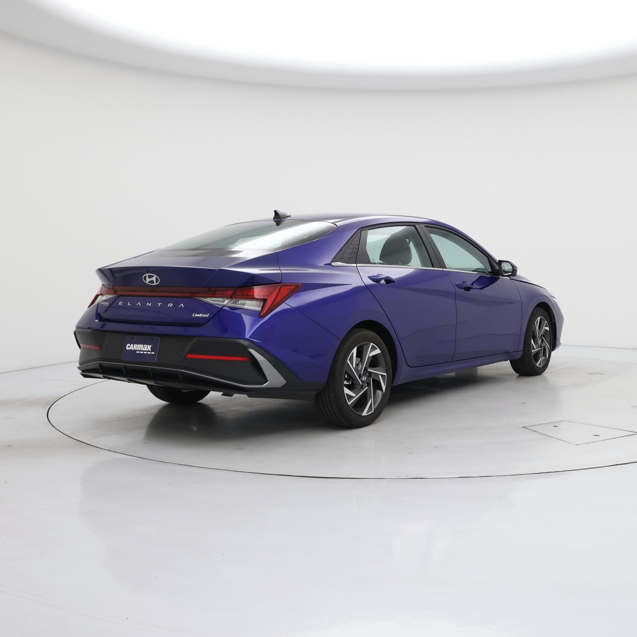 Thumbnail: 2024 Hyundai Elantra - 8