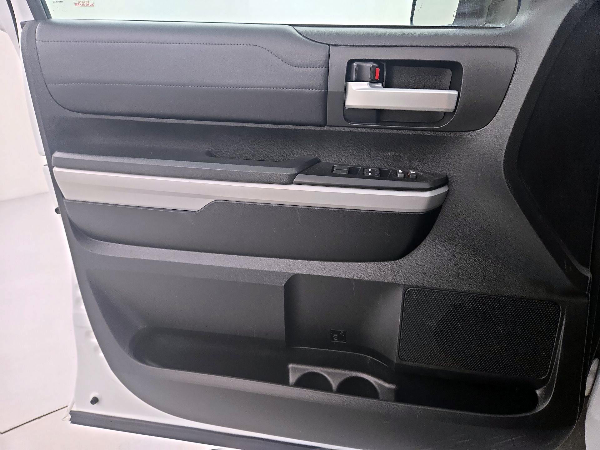 Thumbnail: 2019 Toyota Tundra - 12