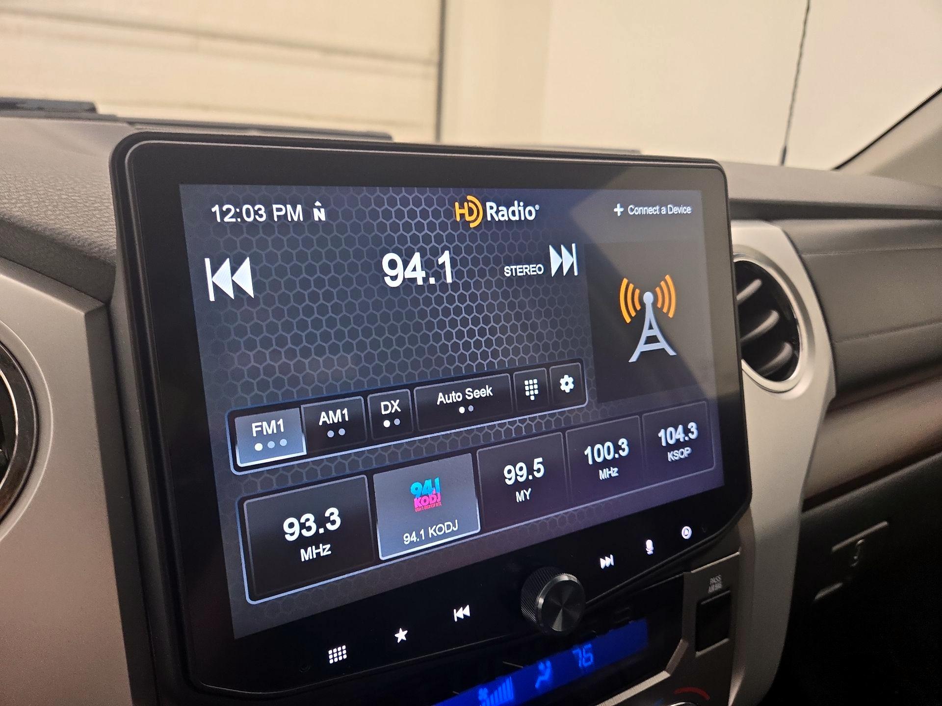 Thumbnail: 2019 Toyota Tundra - 15