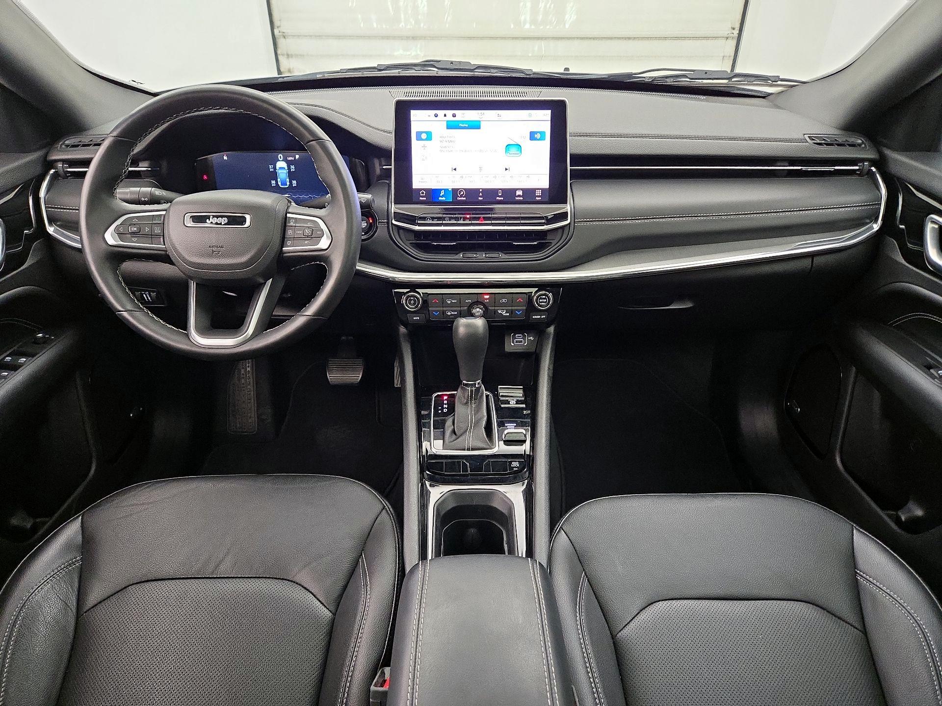 Thumbnail: 2022 Jeep Compass - 9