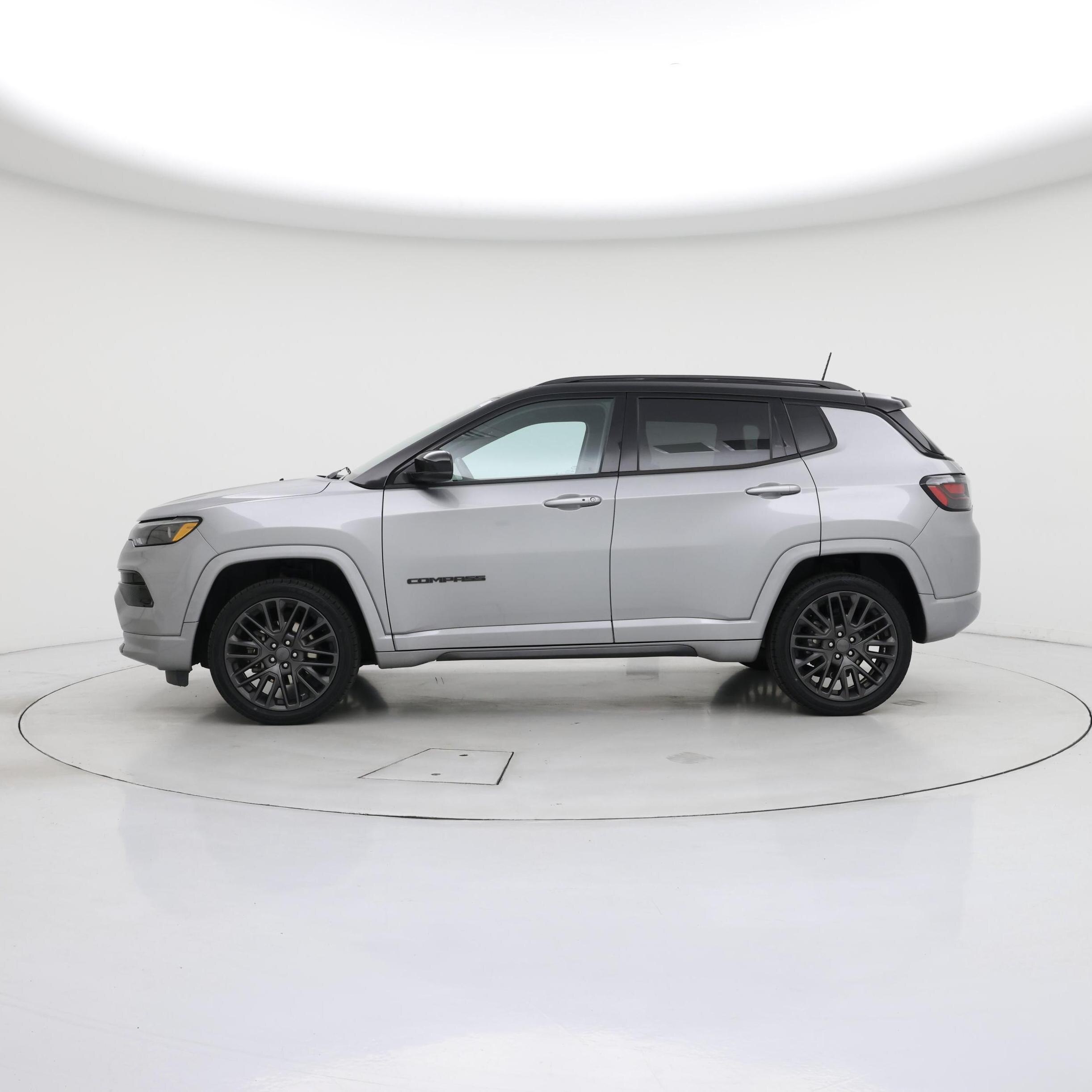 Thumbnail: 2022 Jeep Compass - 3