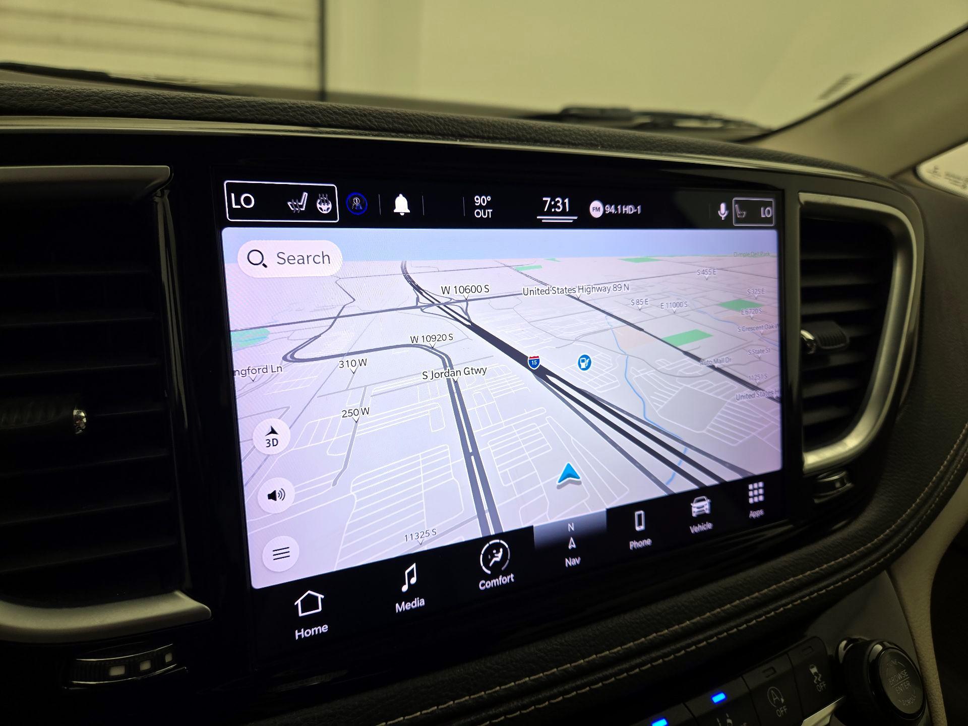 Thumbnail: 2021 Chrysler Pacifica - 14