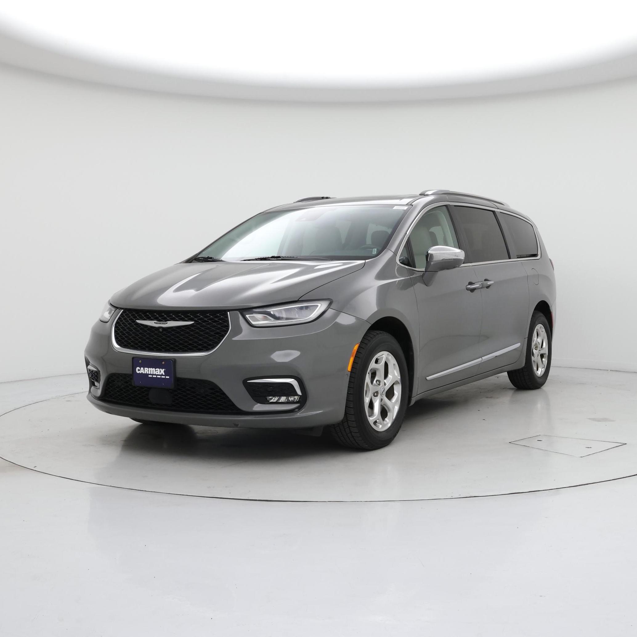 Thumbnail: 2021 Chrysler Pacifica - 4
