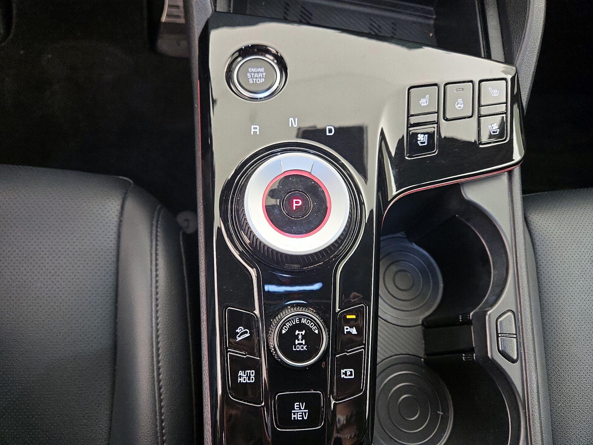 Thumbnail: 2023 Kia Sportage - 18
