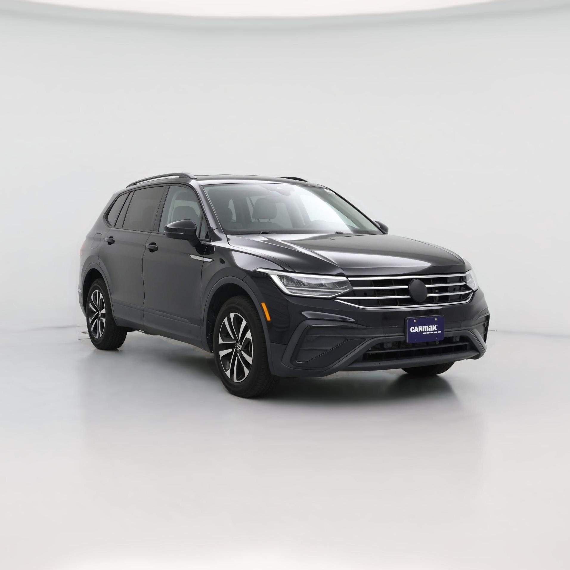 Thumbnail: 2023 Volkswagen Tiguan - 1