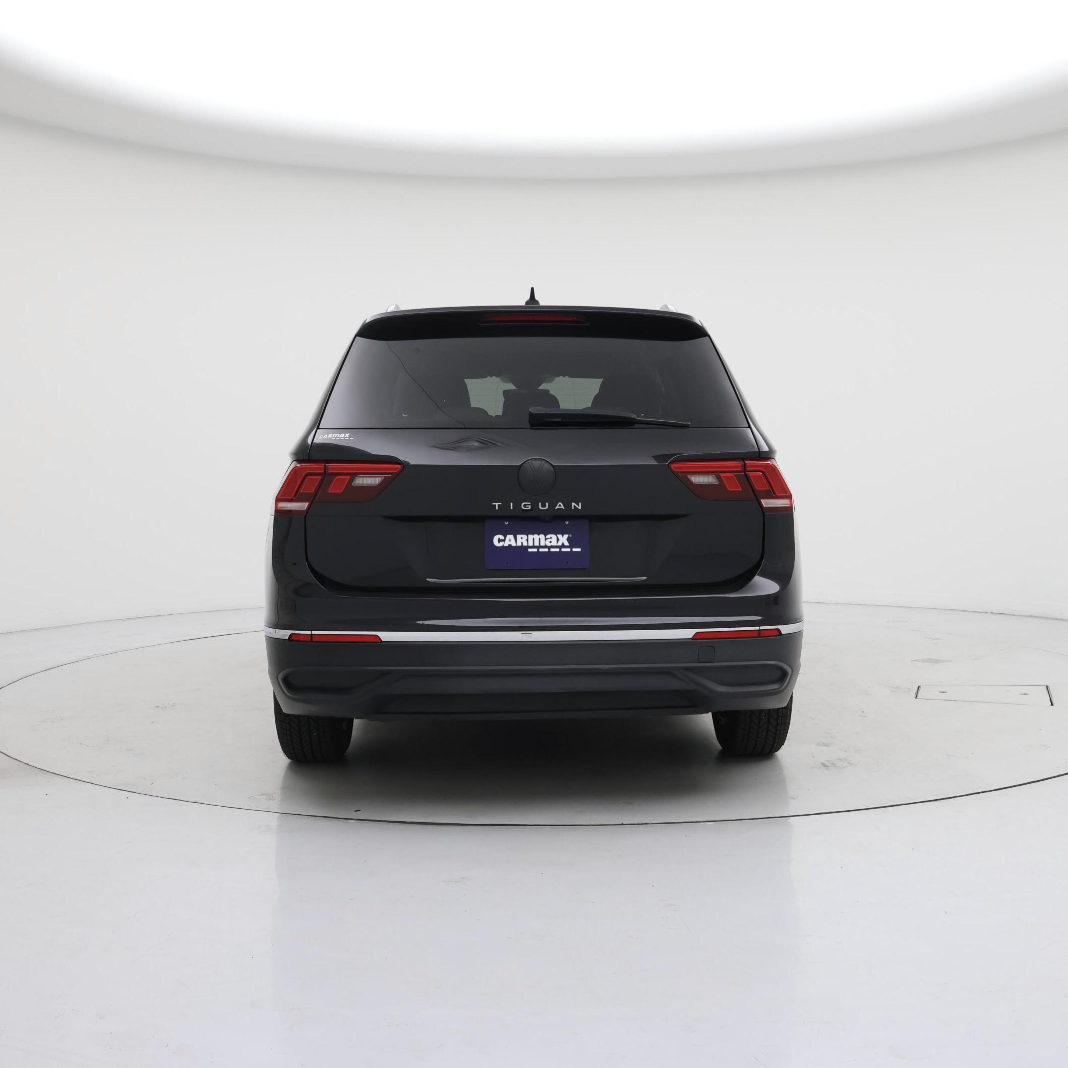 Thumbnail: 2023 Volkswagen Tiguan - 6