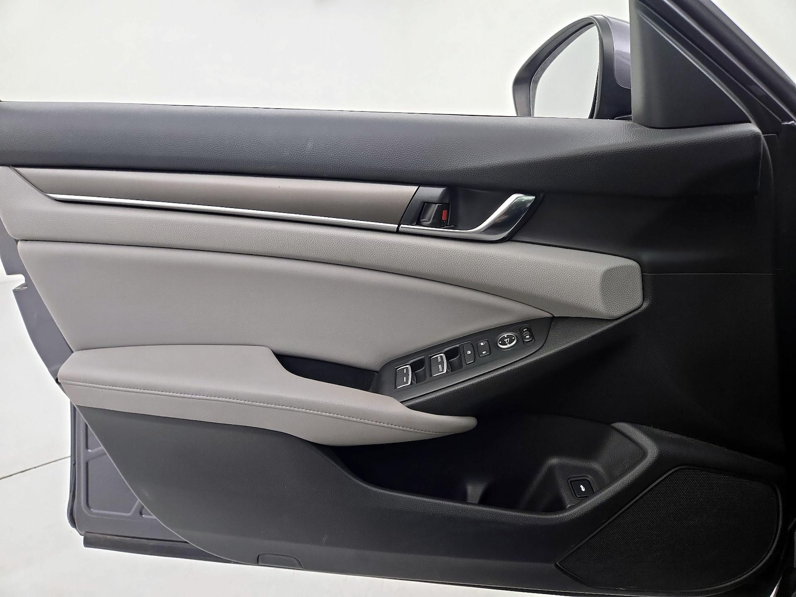 2018 Honda Accord LX - Photo 13