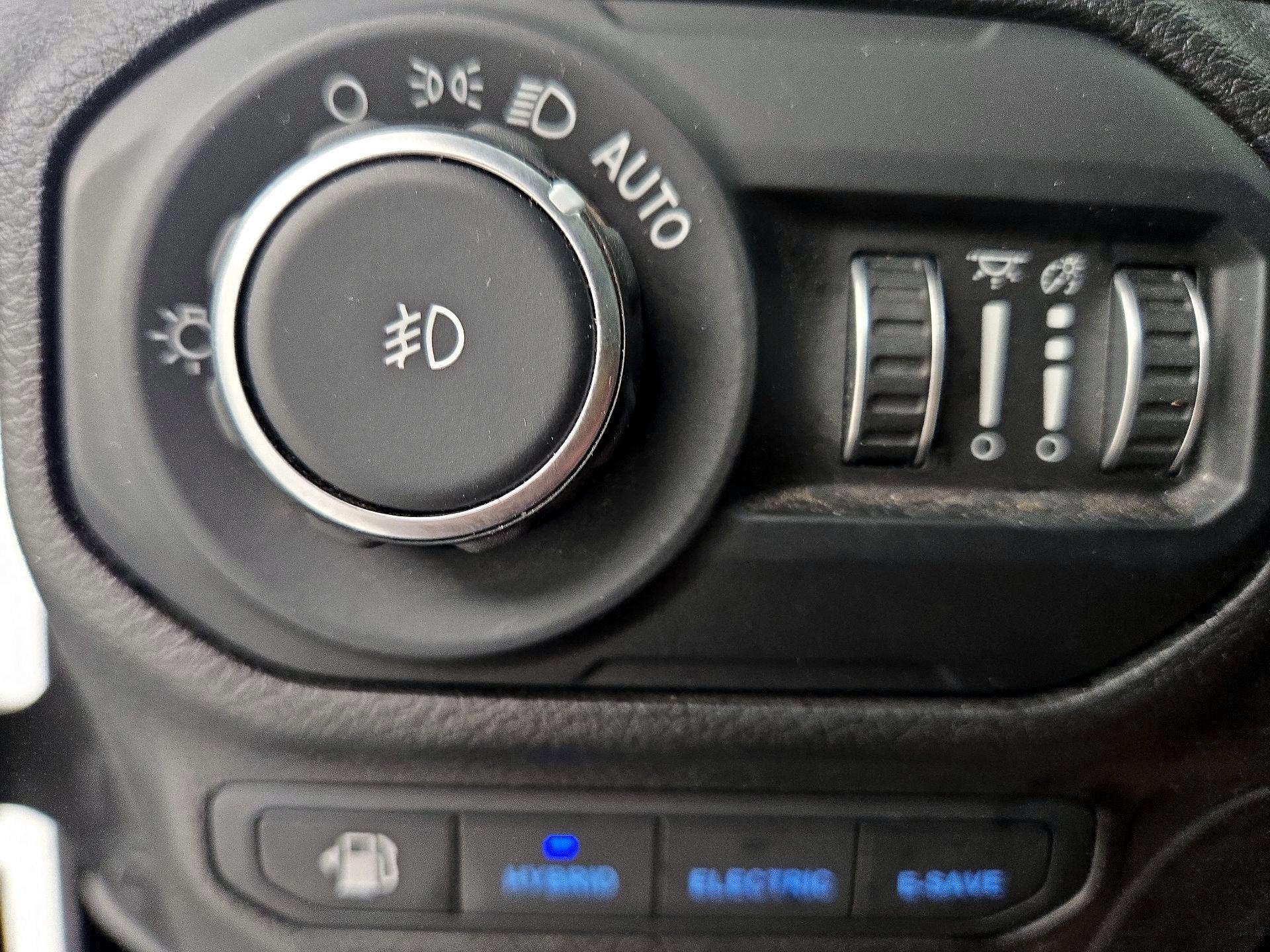 Thumbnail: 2021 Jeep Wrangler - 13