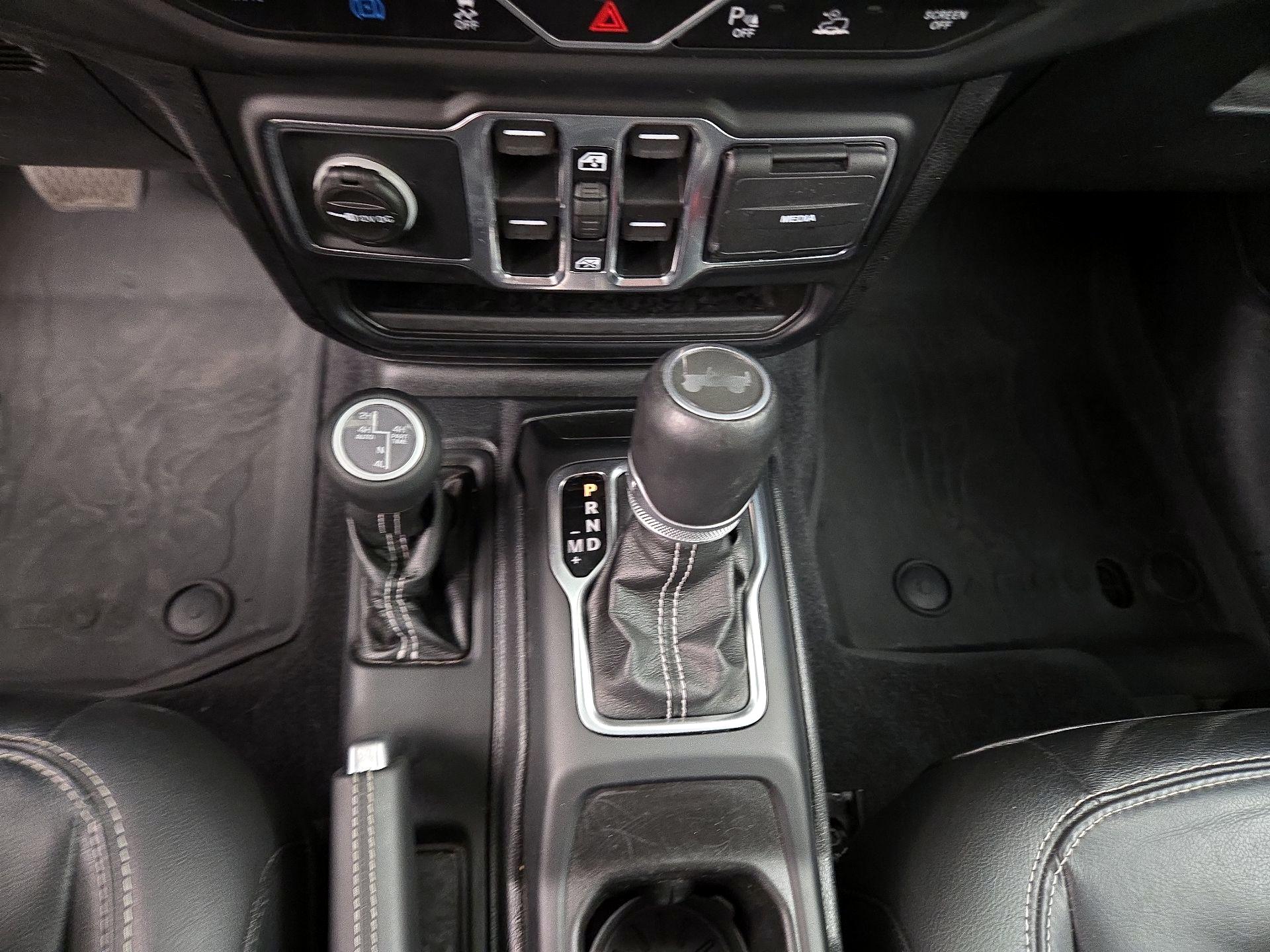 Thumbnail: 2021 Jeep Wrangler - 18