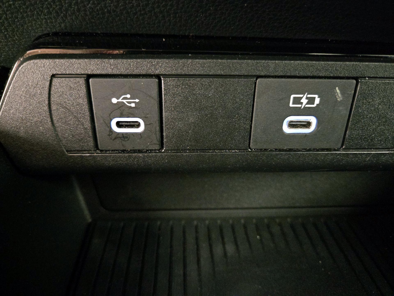 2023 Toyota Prius Limited - Photo 19