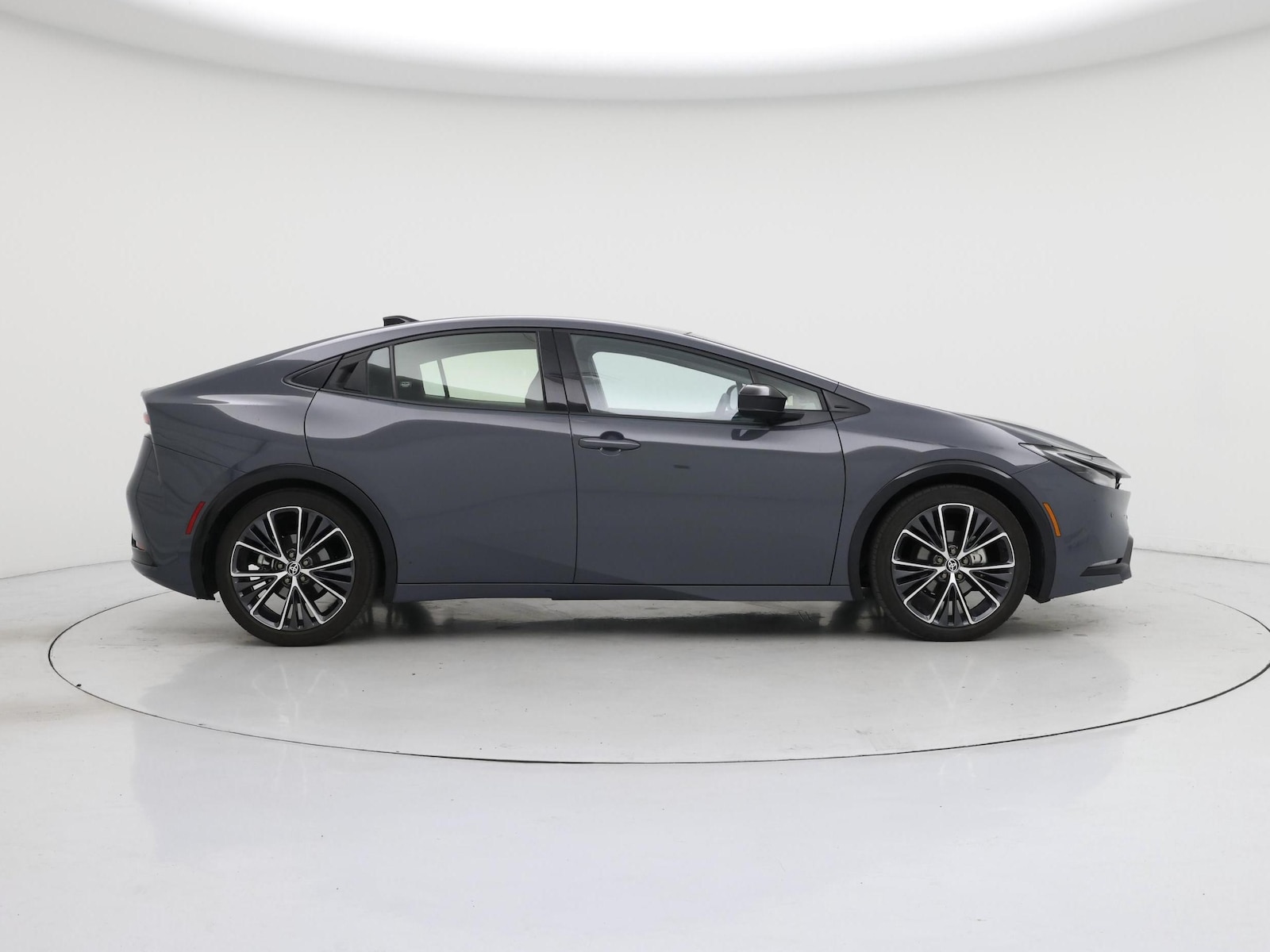 2023 Toyota Prius Limited - Photo 8