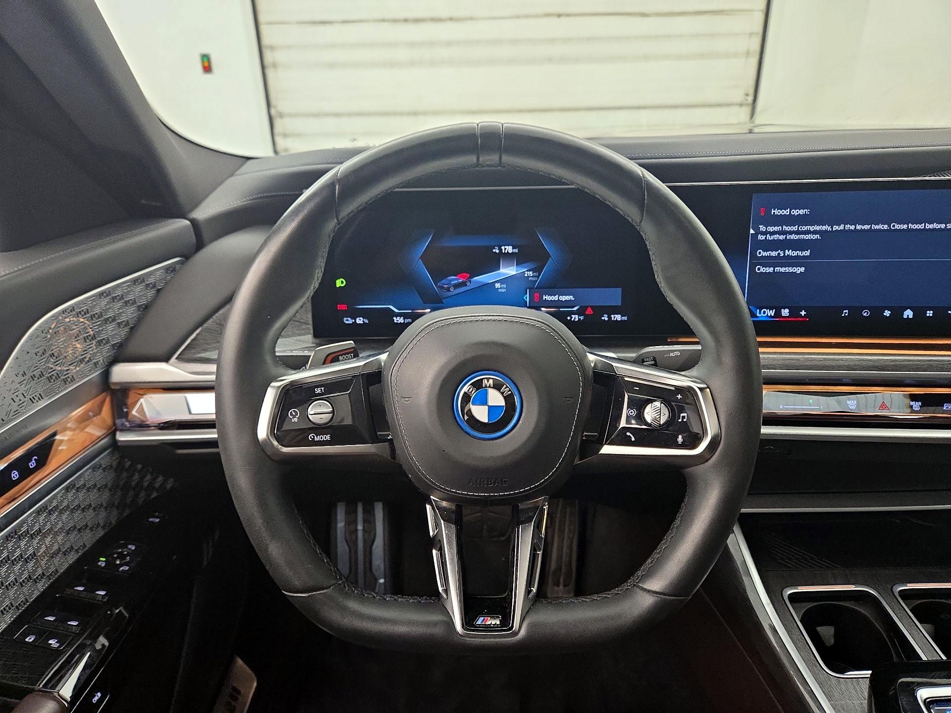 Thumbnail: 2023 BMW i7 - 10