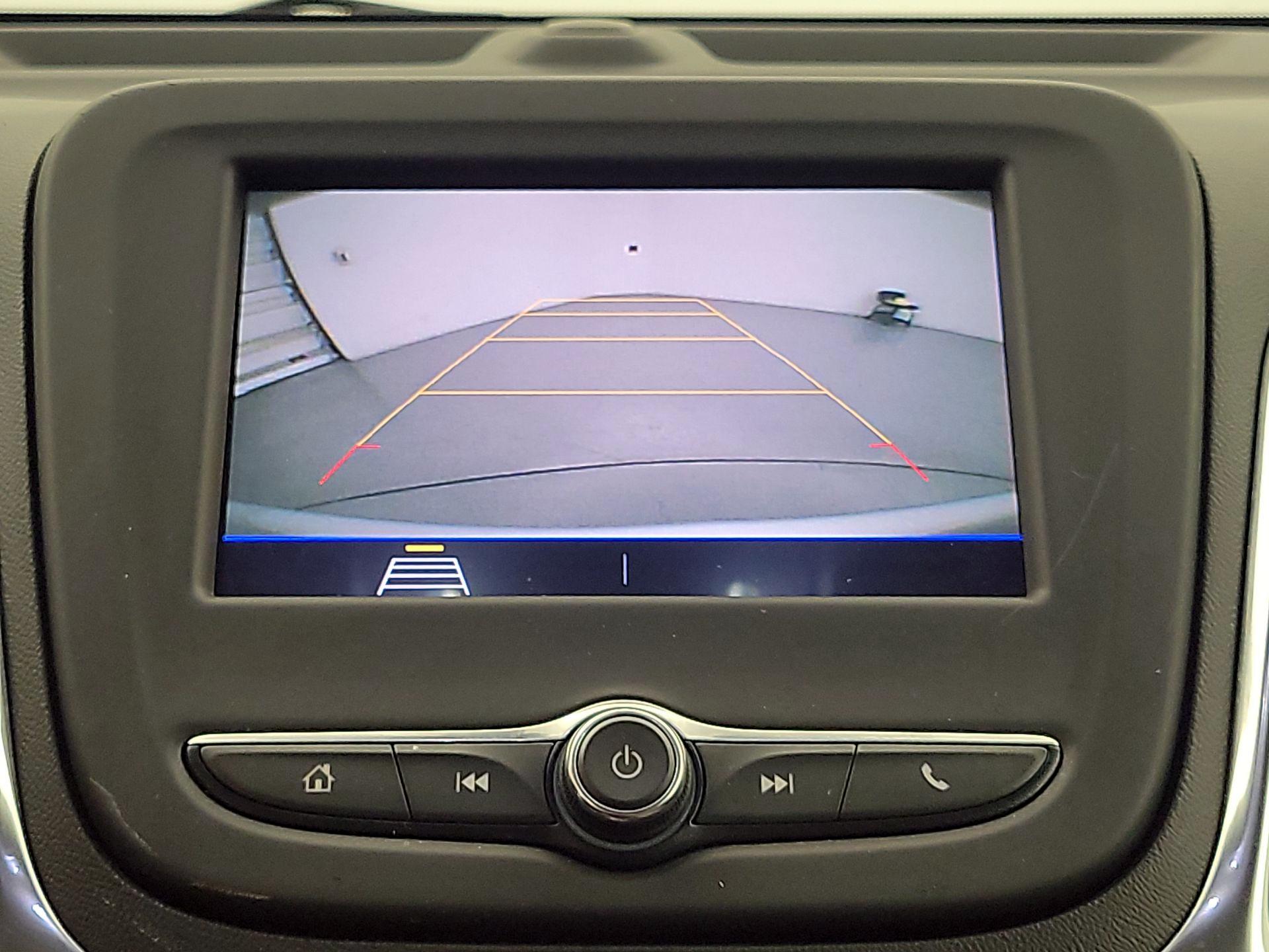 Thumbnail: 2021 Chevrolet Equinox - 15
