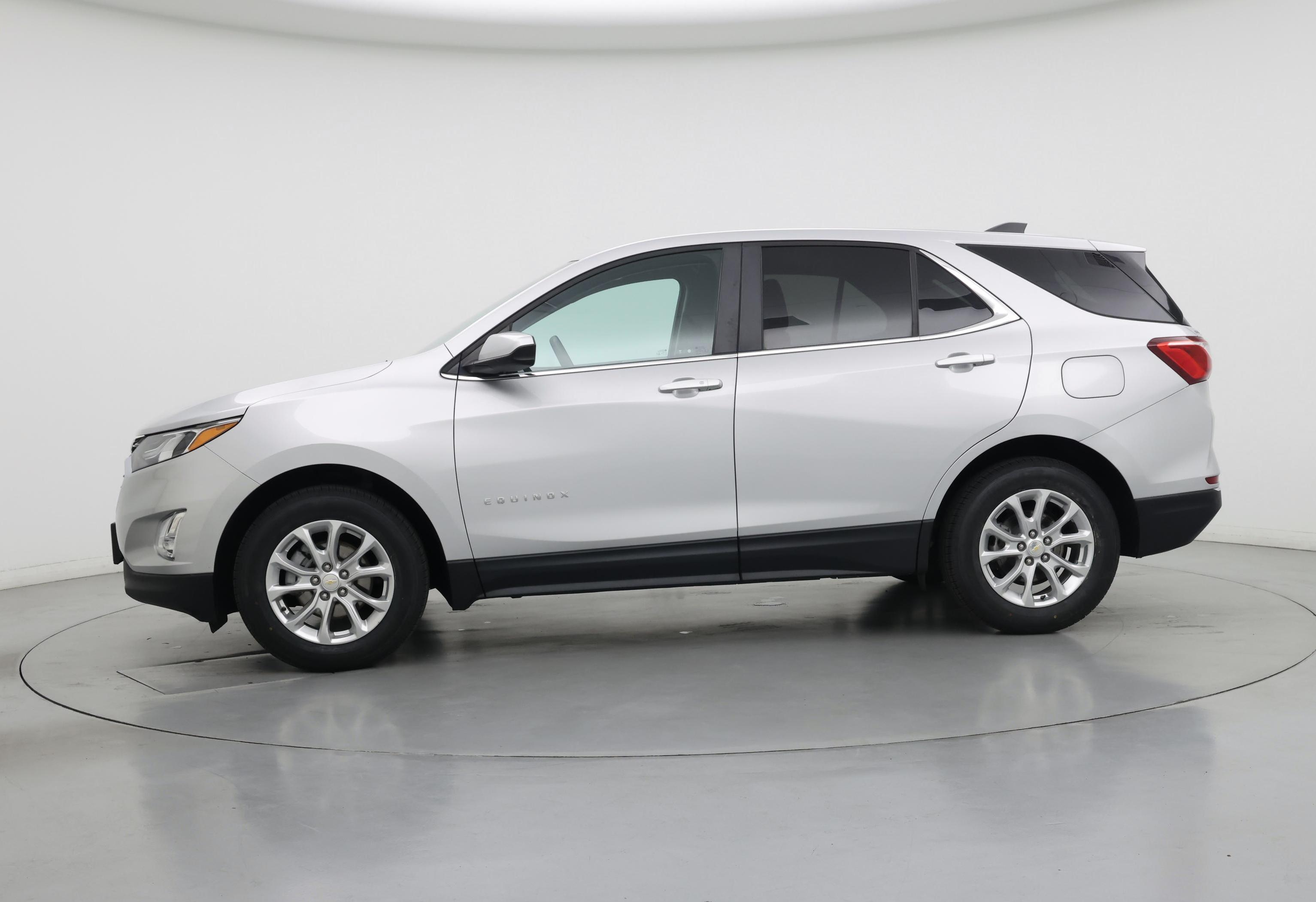 Thumbnail: 2021 Chevrolet Equinox - 3